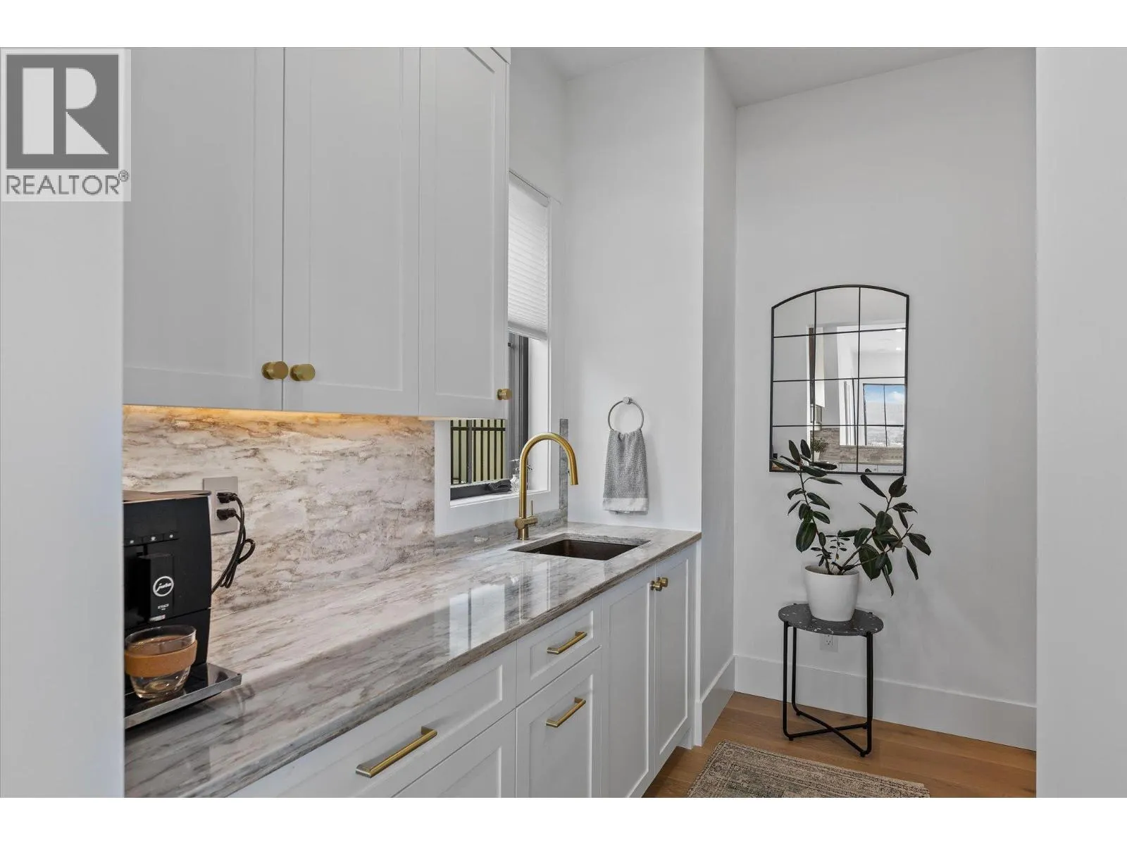 5631 Upper Mission Court