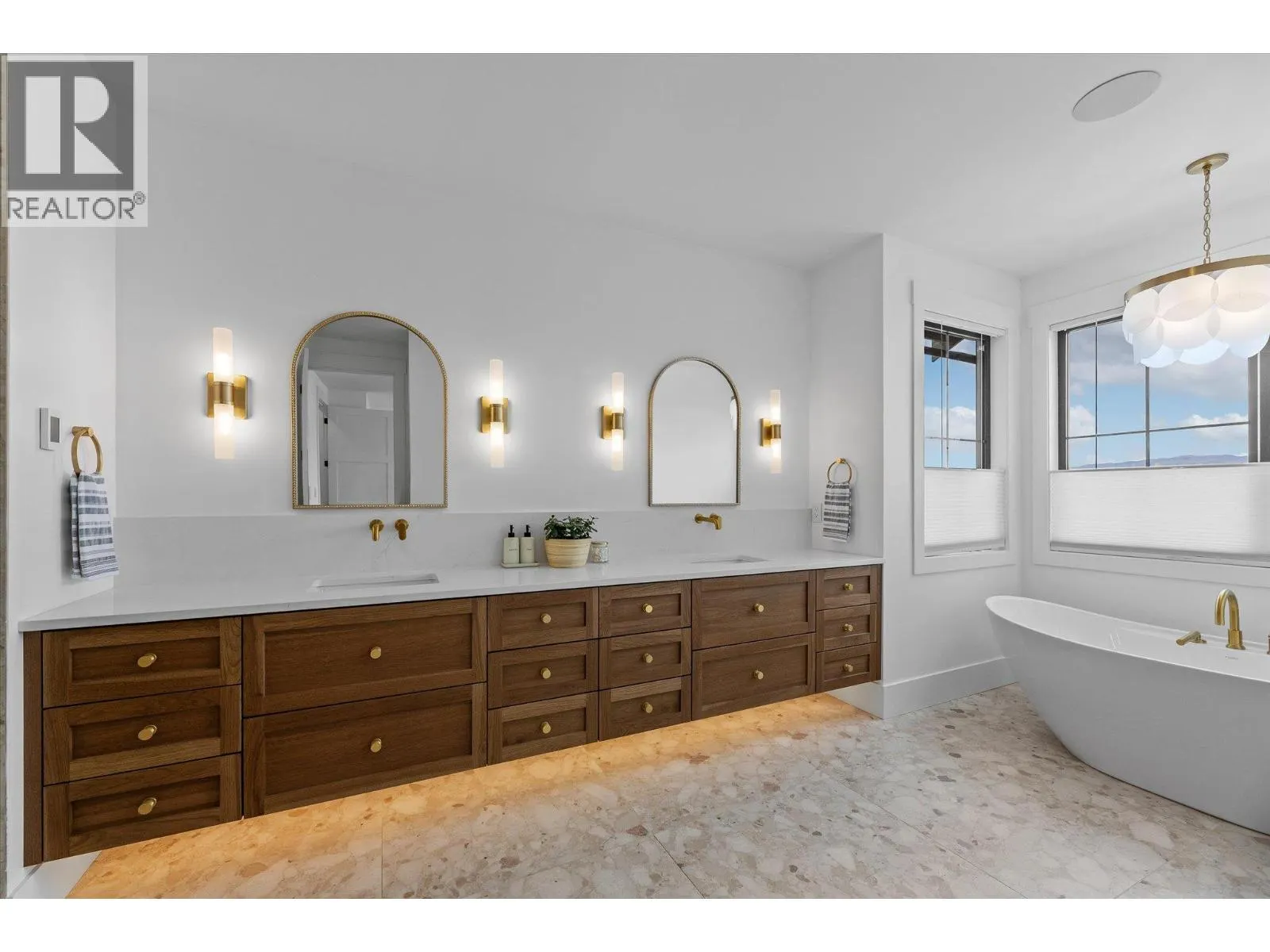 5631 Upper Mission Court