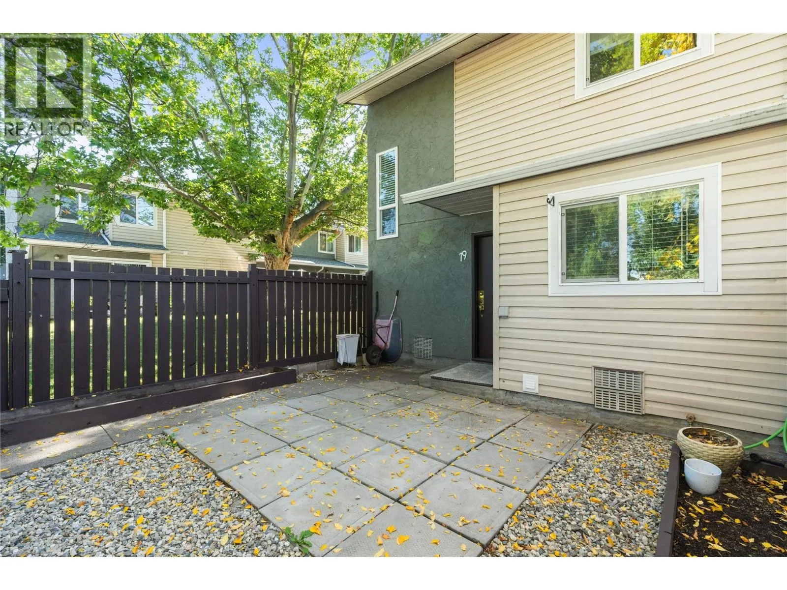 1809 40 Avenue Unit# 19