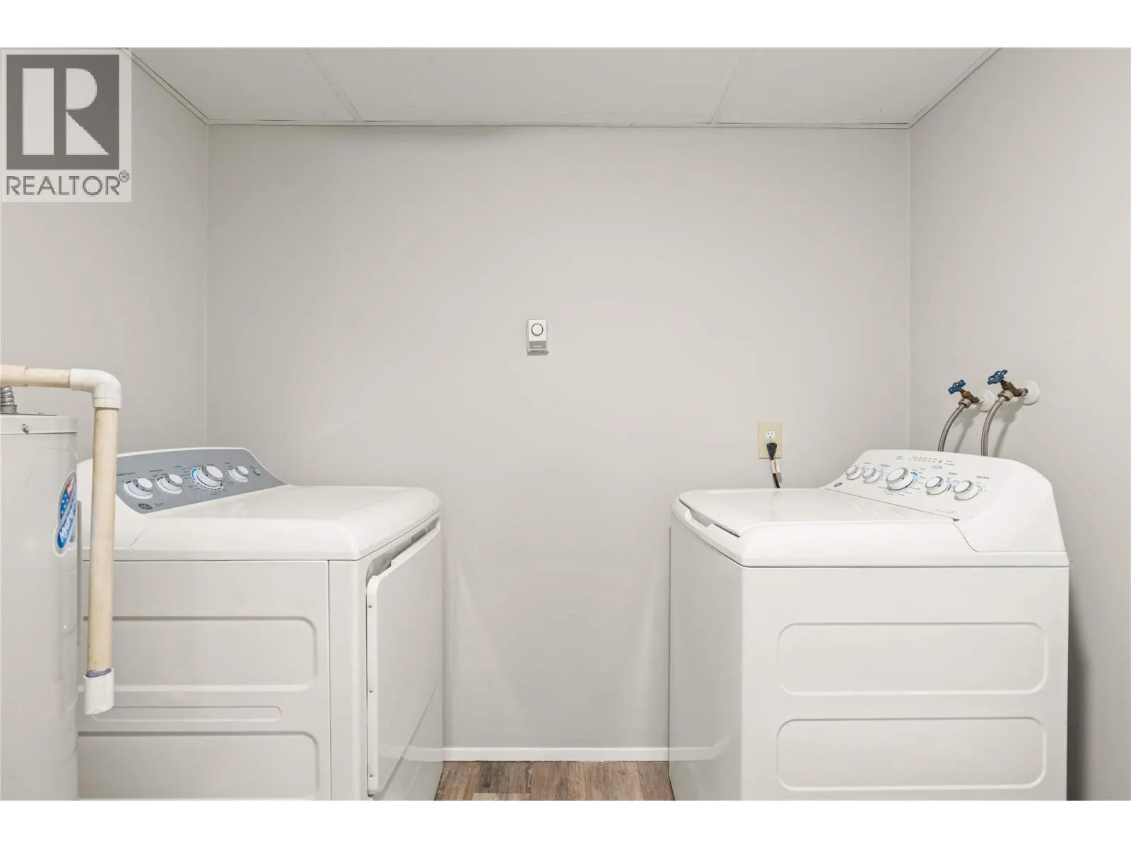 1809 40 Avenue Unit# 19