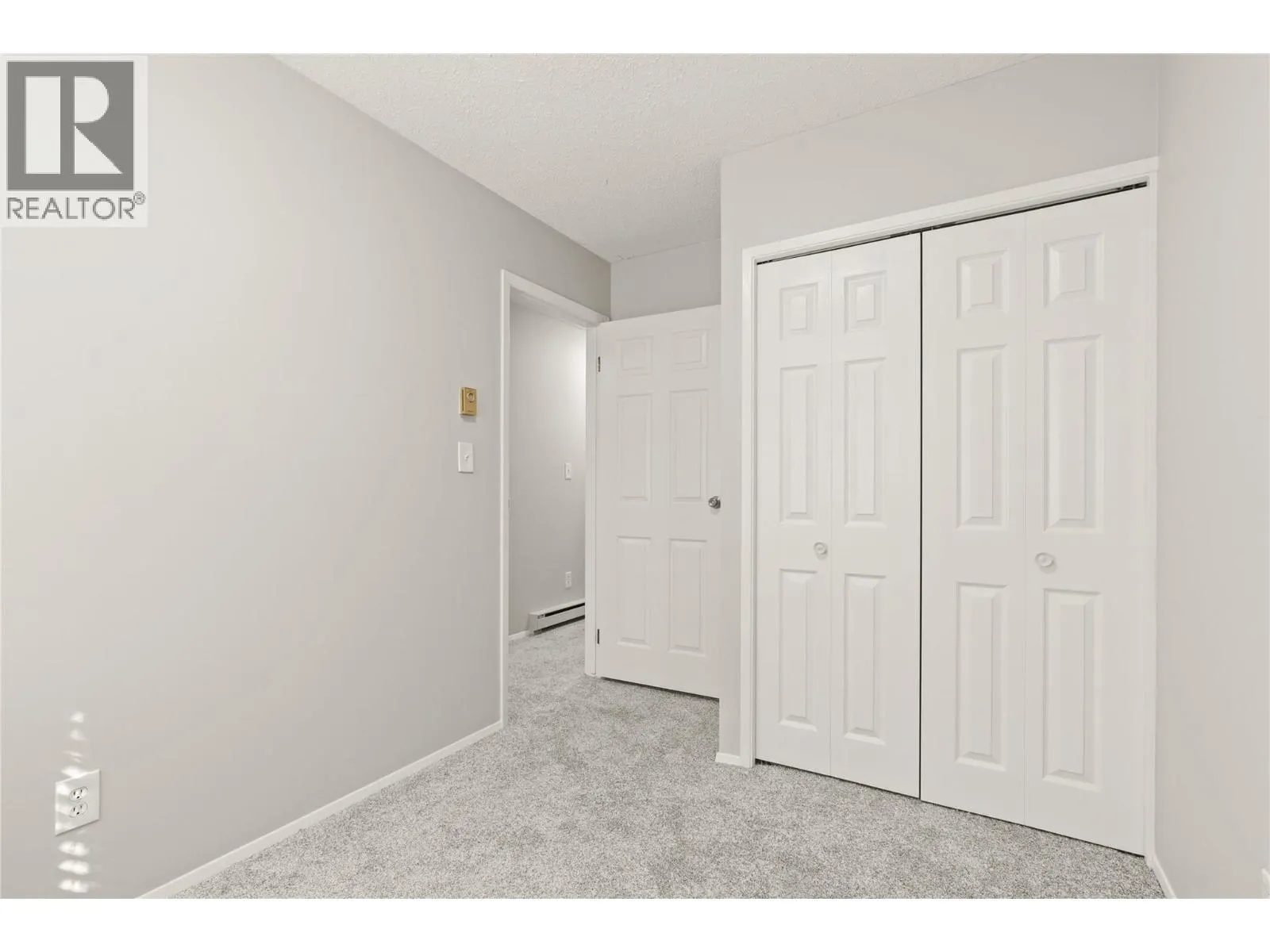 1809 40 Avenue Unit# 19