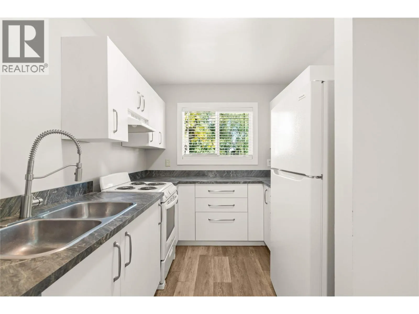 1809 40 Avenue Unit# 19