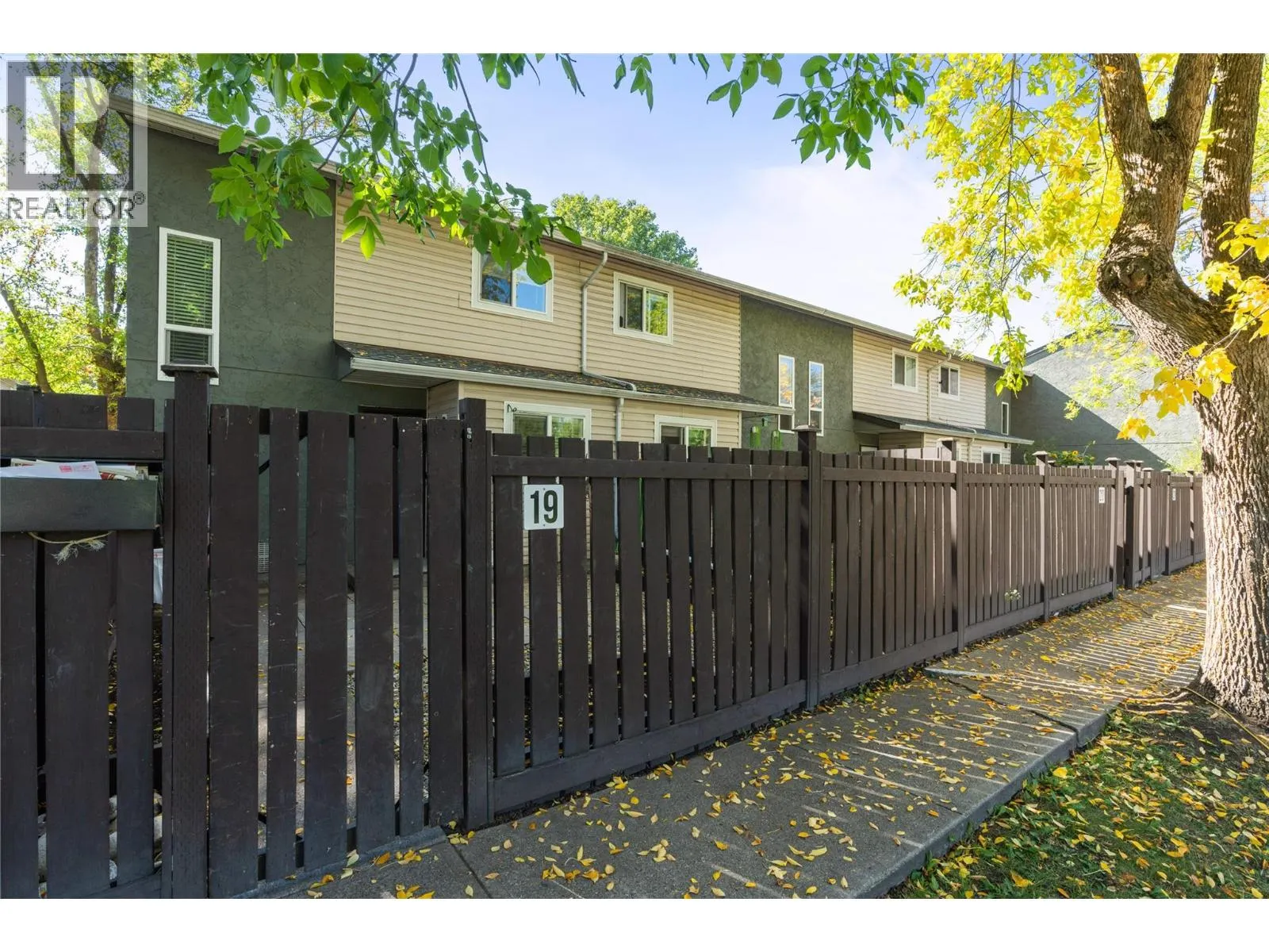 1809 40 Avenue Unit# 19