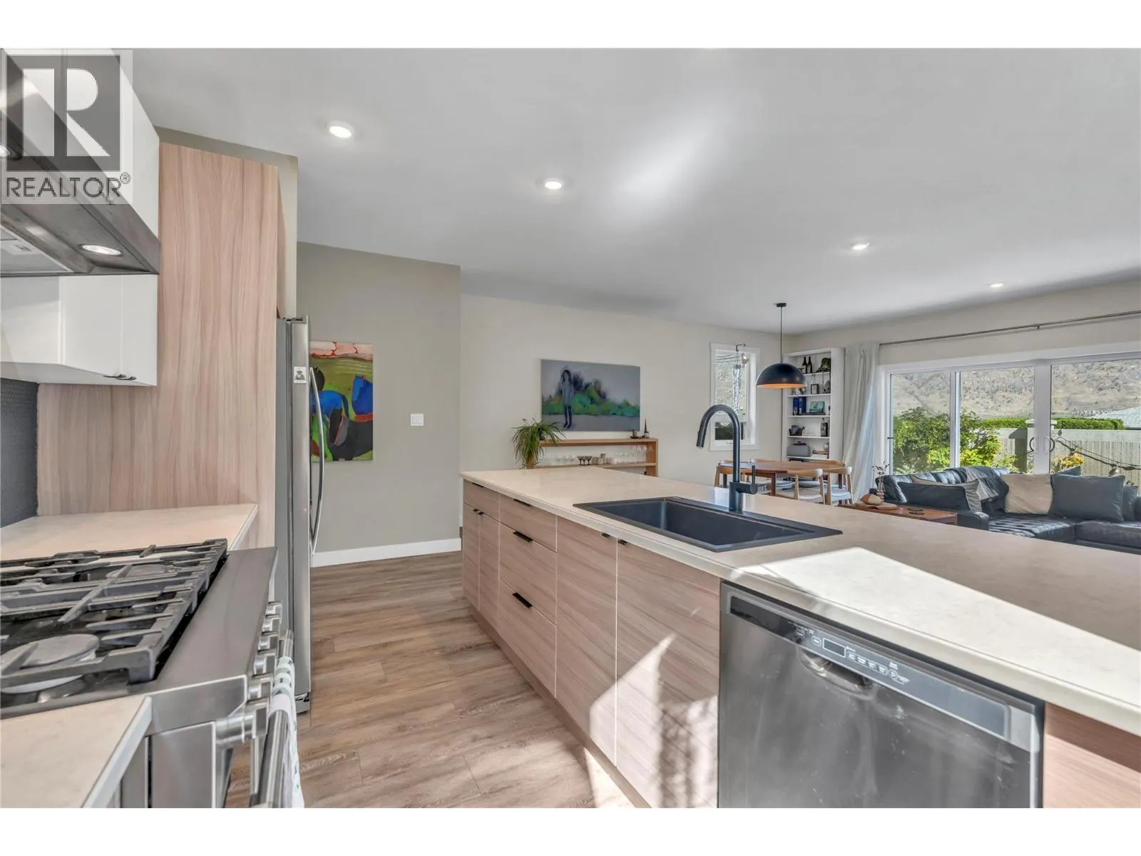 11 Raven Court