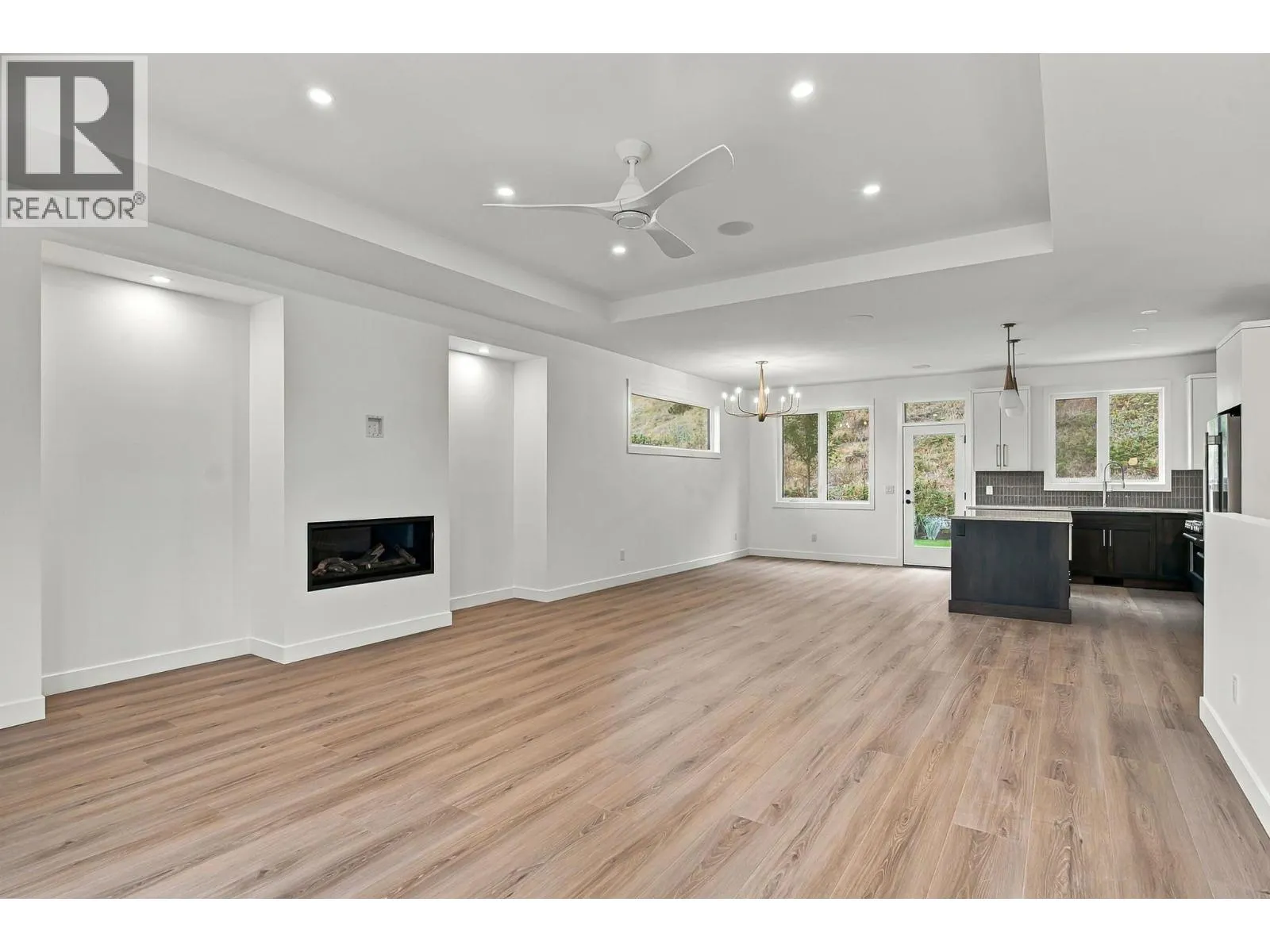 491 Clifton Road N