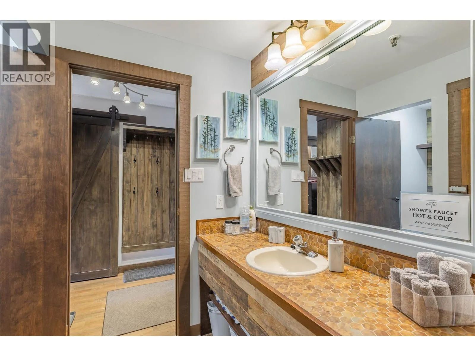 7470 Porcupine Road Unit# 403