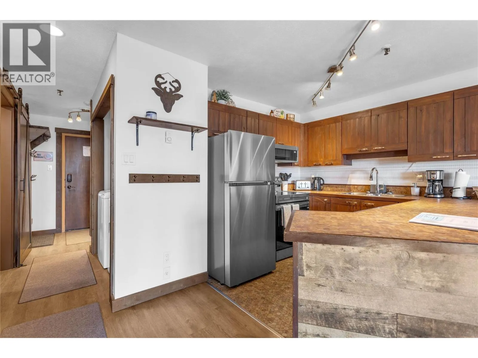 7470 Porcupine Road Unit# 403