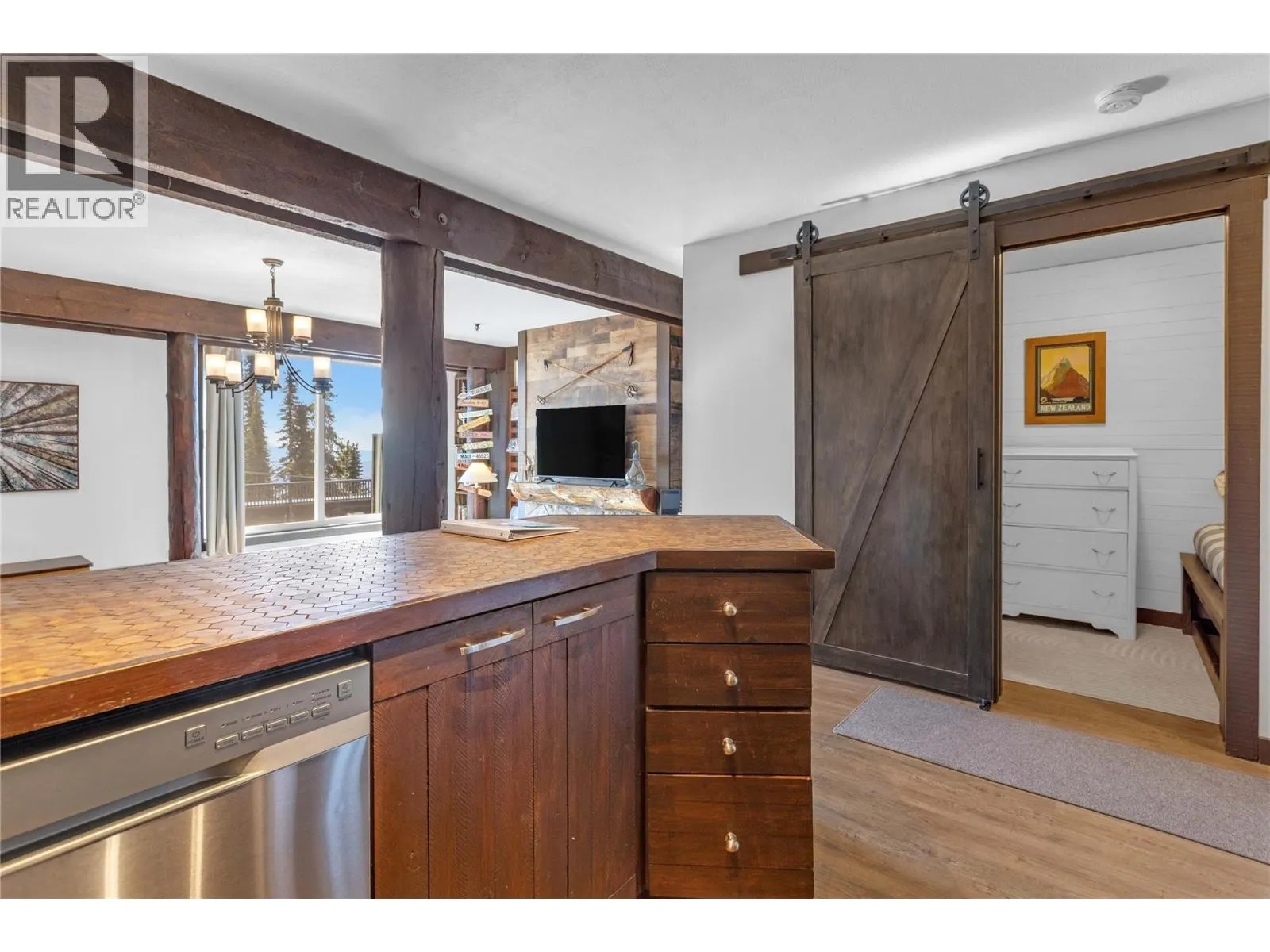 7470 Porcupine Road Unit# 403