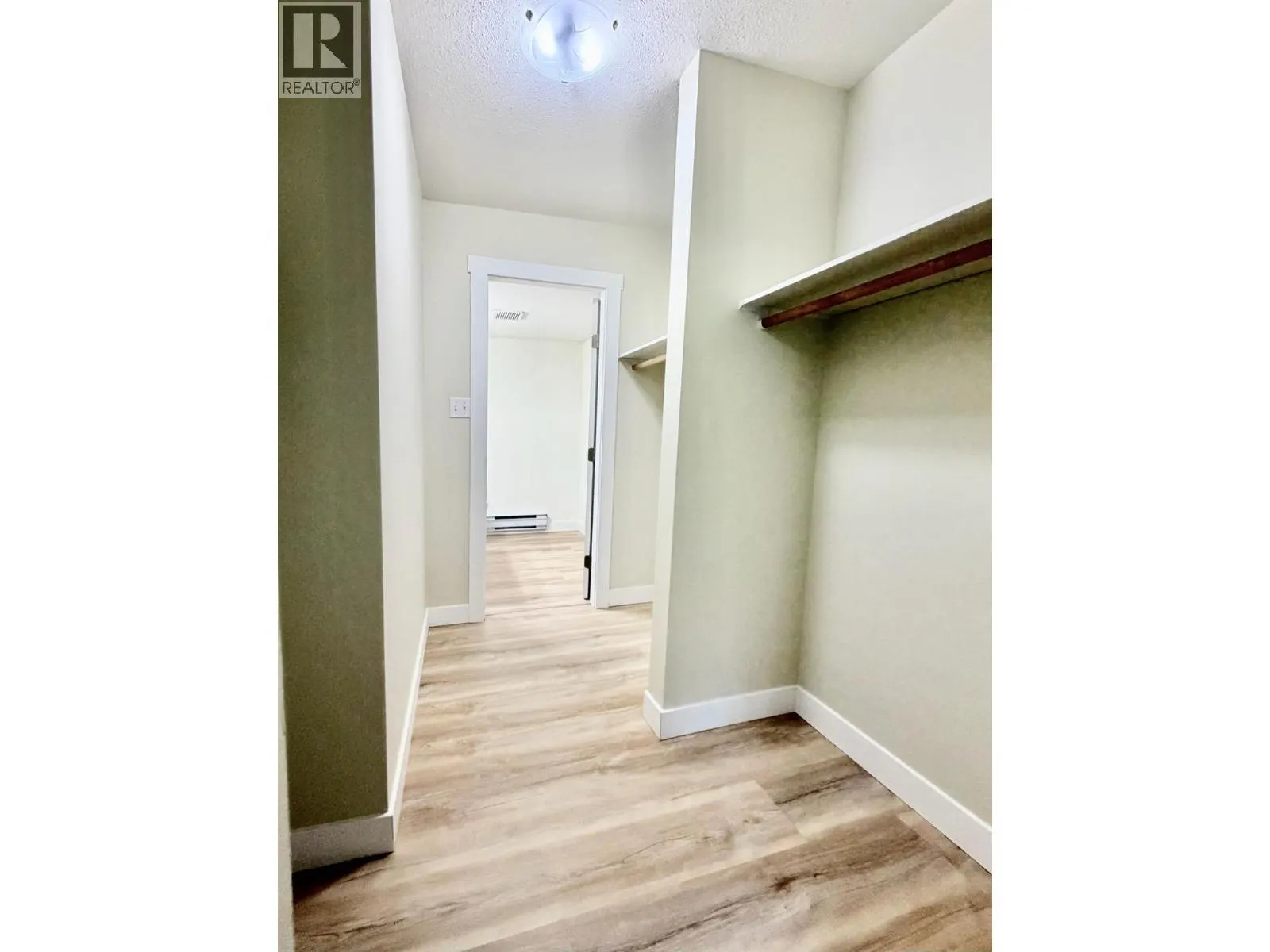 298 YORKTON Avenue Unit# 109