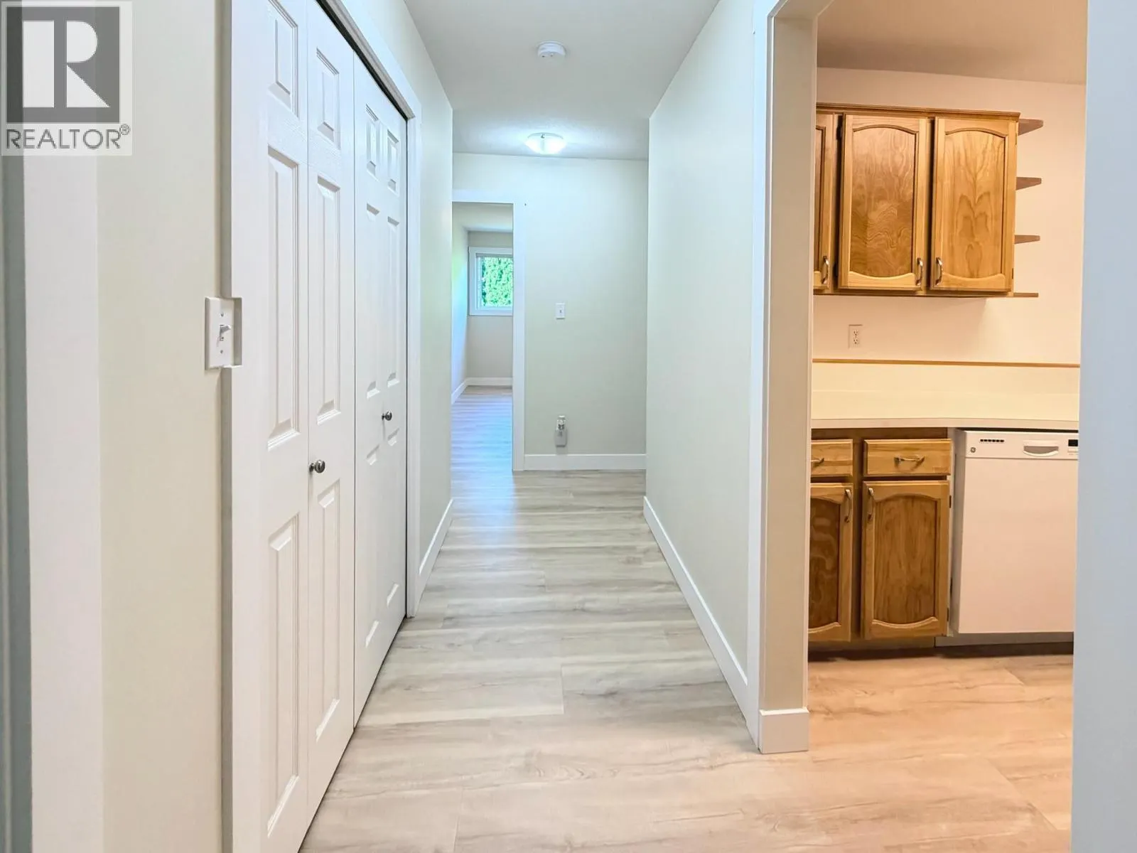 298 YORKTON Avenue Unit# 109