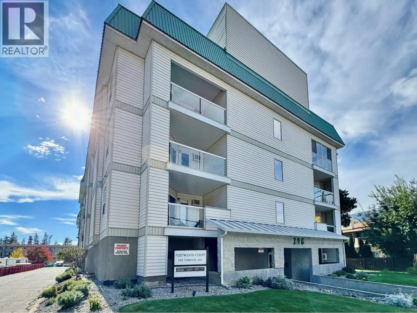 298 YORKTON Avenue Unit# 109