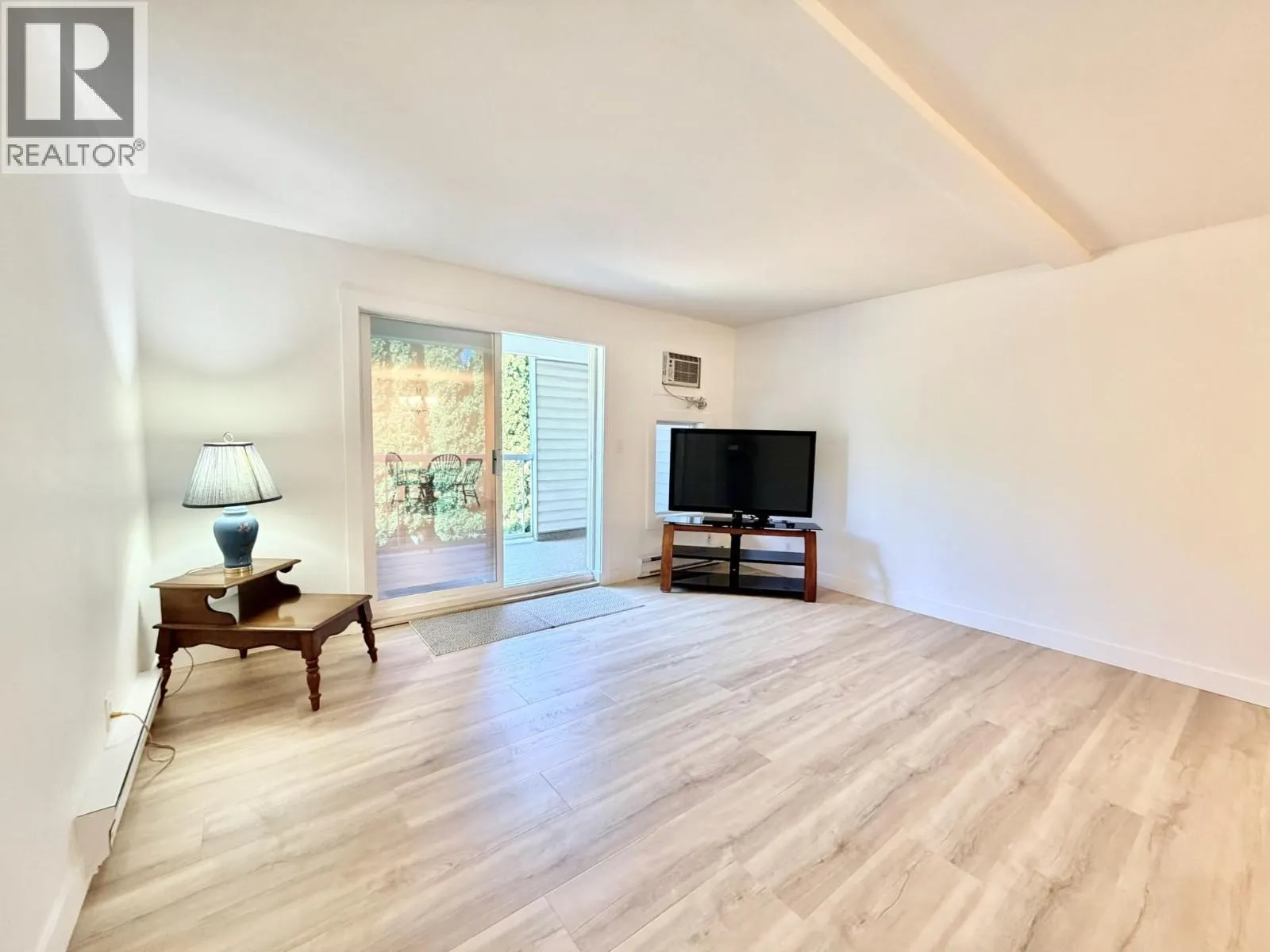 298 YORKTON Avenue Unit# 109