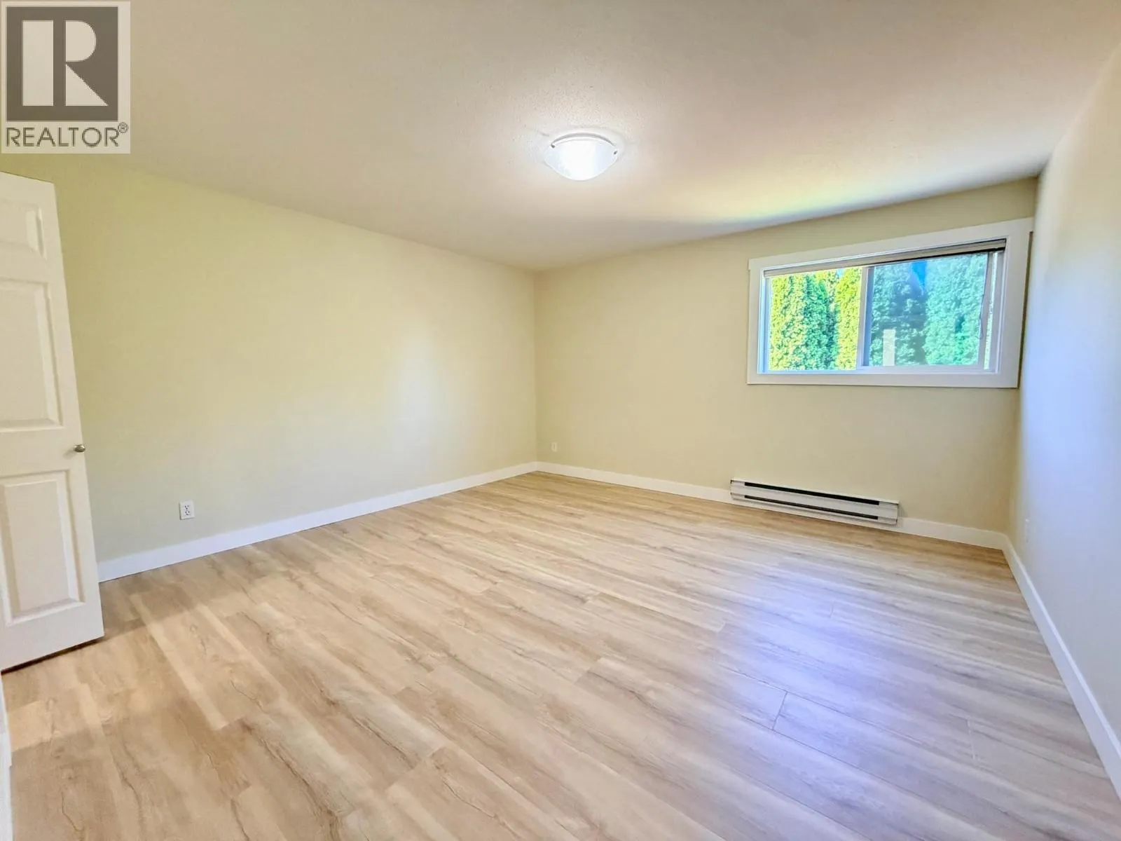 298 YORKTON Avenue Unit# 109
