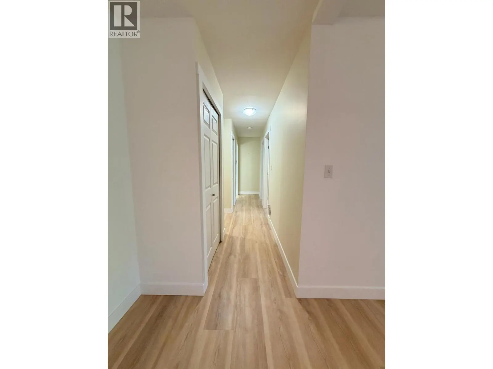 298 YORKTON Avenue Unit# 109