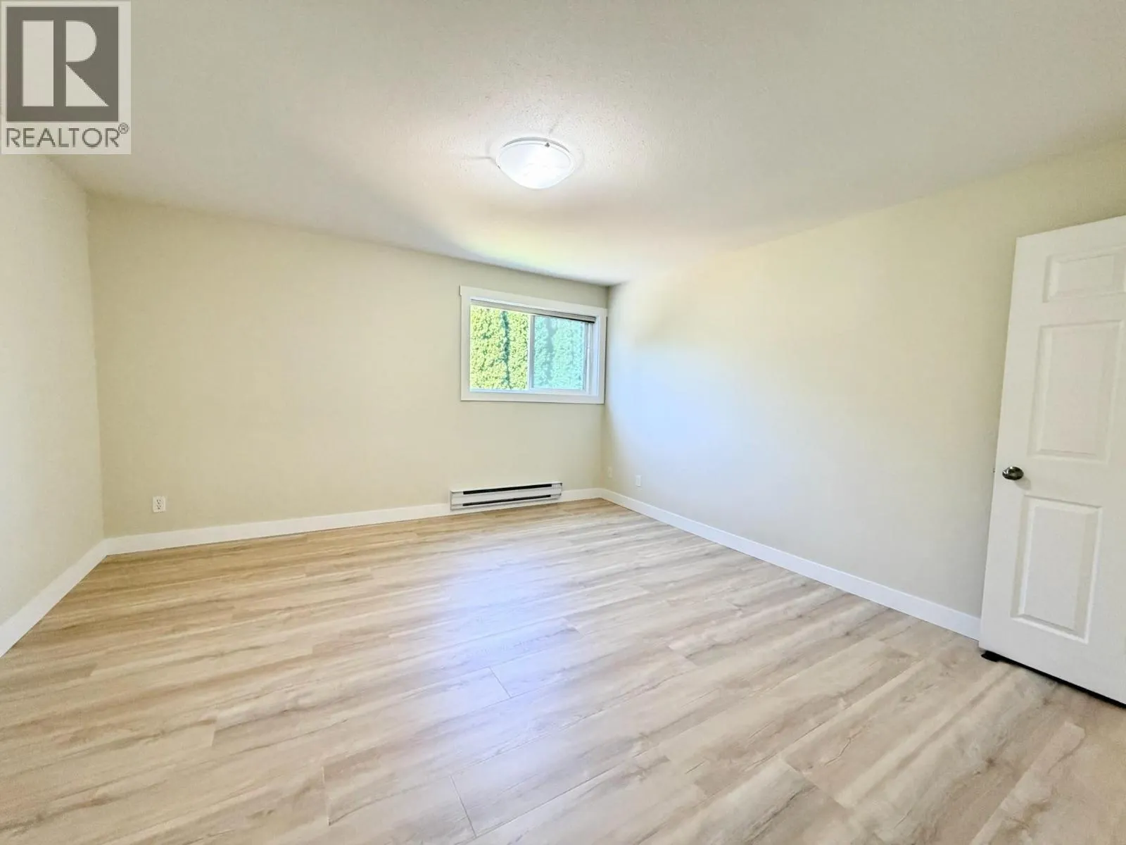 298 YORKTON Avenue Unit# 109