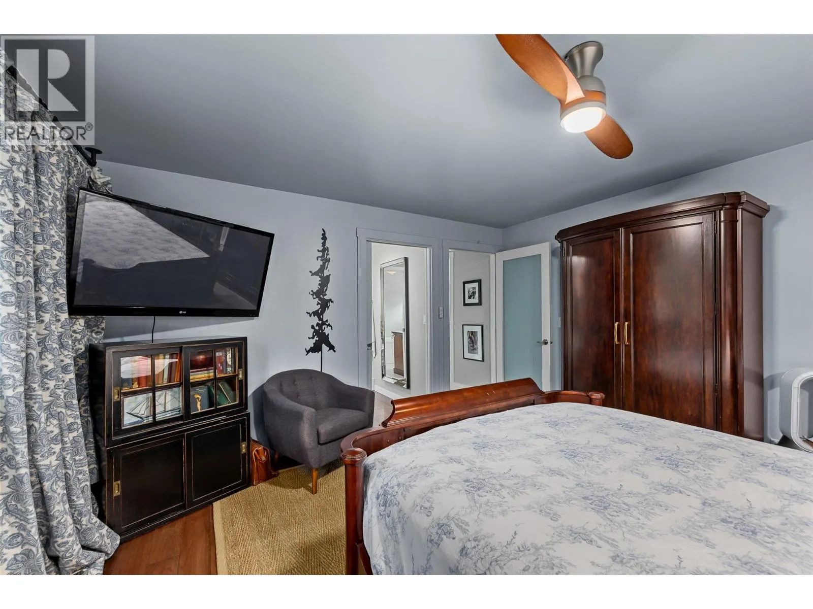 2350 Thacker Drive