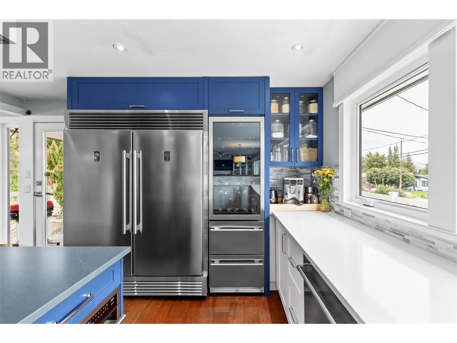 2350 Thacker Drive