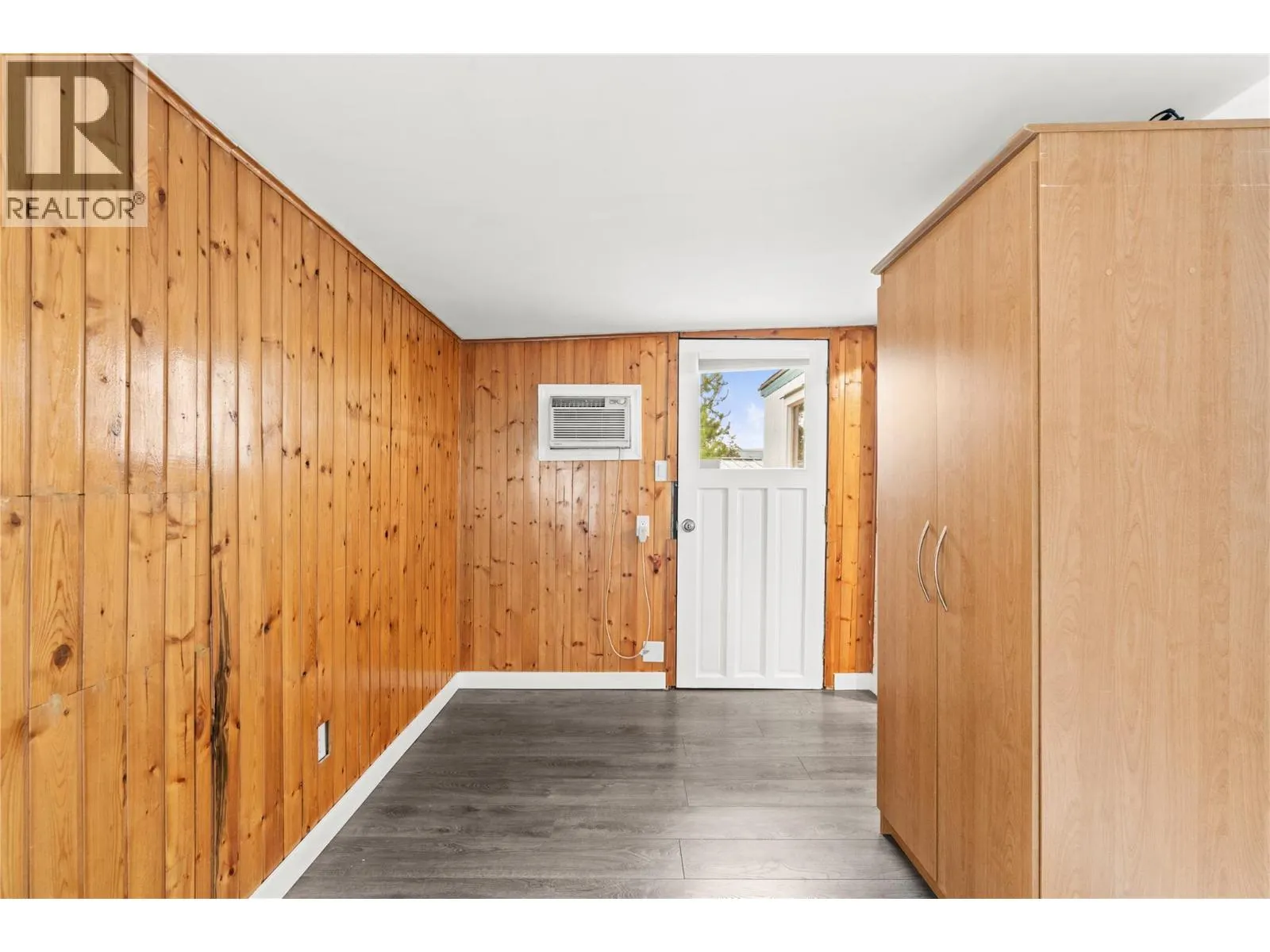 1879 Faulkner Avenue Unit# 4