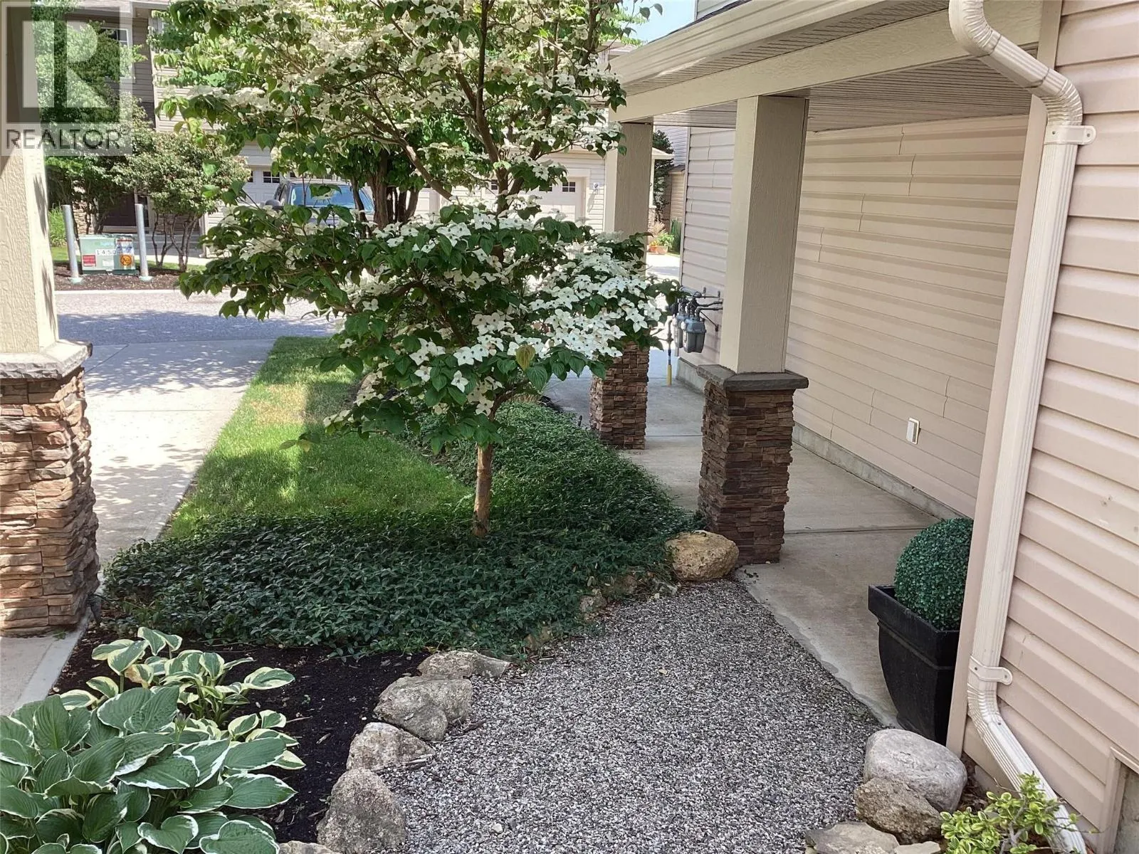 2175 Shannon Ridge Drive Unit# 5