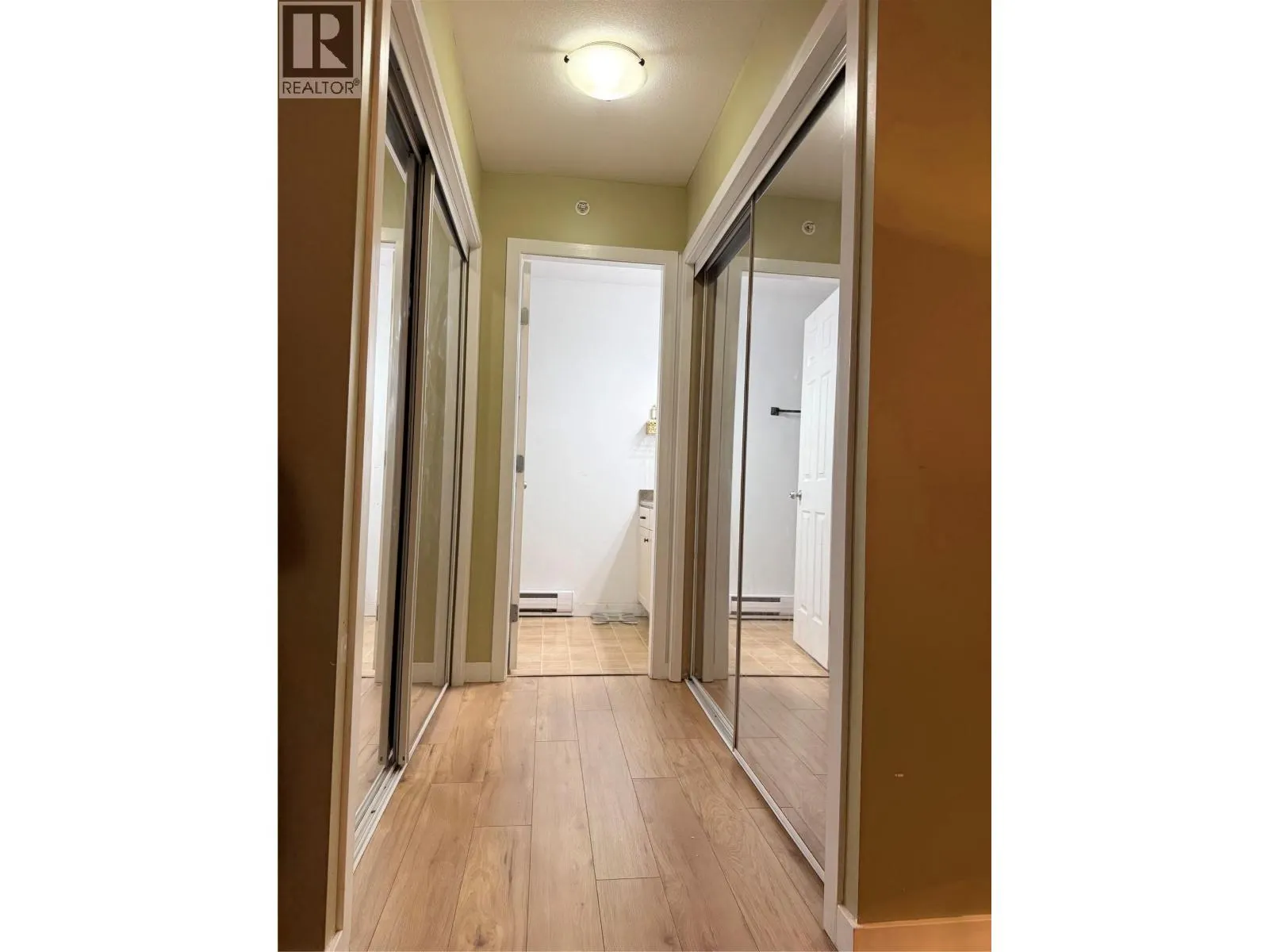 135 Ziprick Road Unit# 406