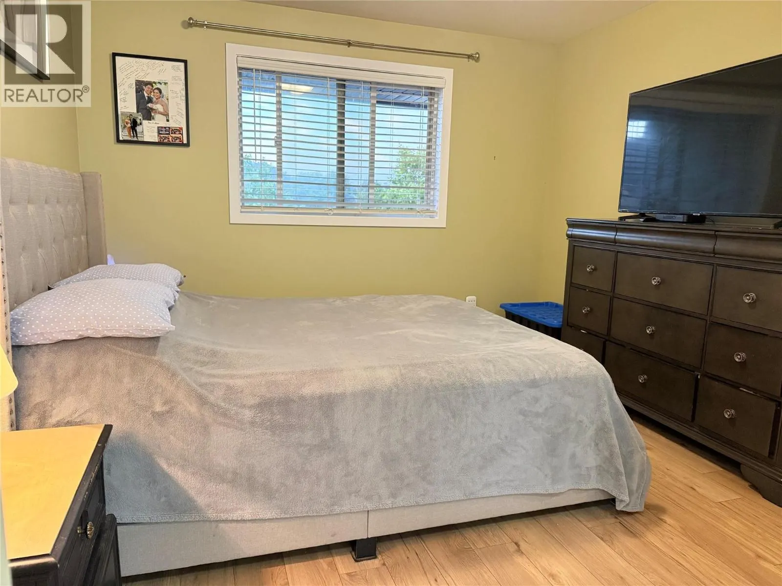 135 Ziprick Road Unit# 406
