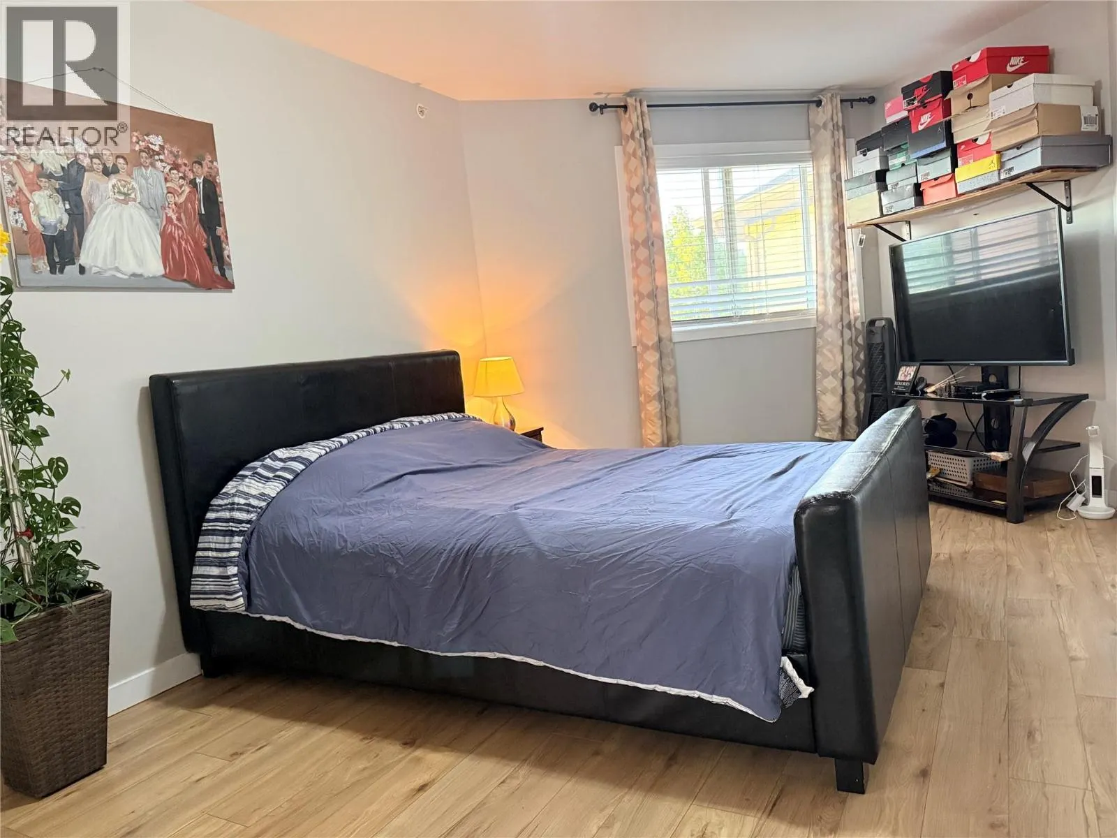 135 Ziprick Road Unit# 406