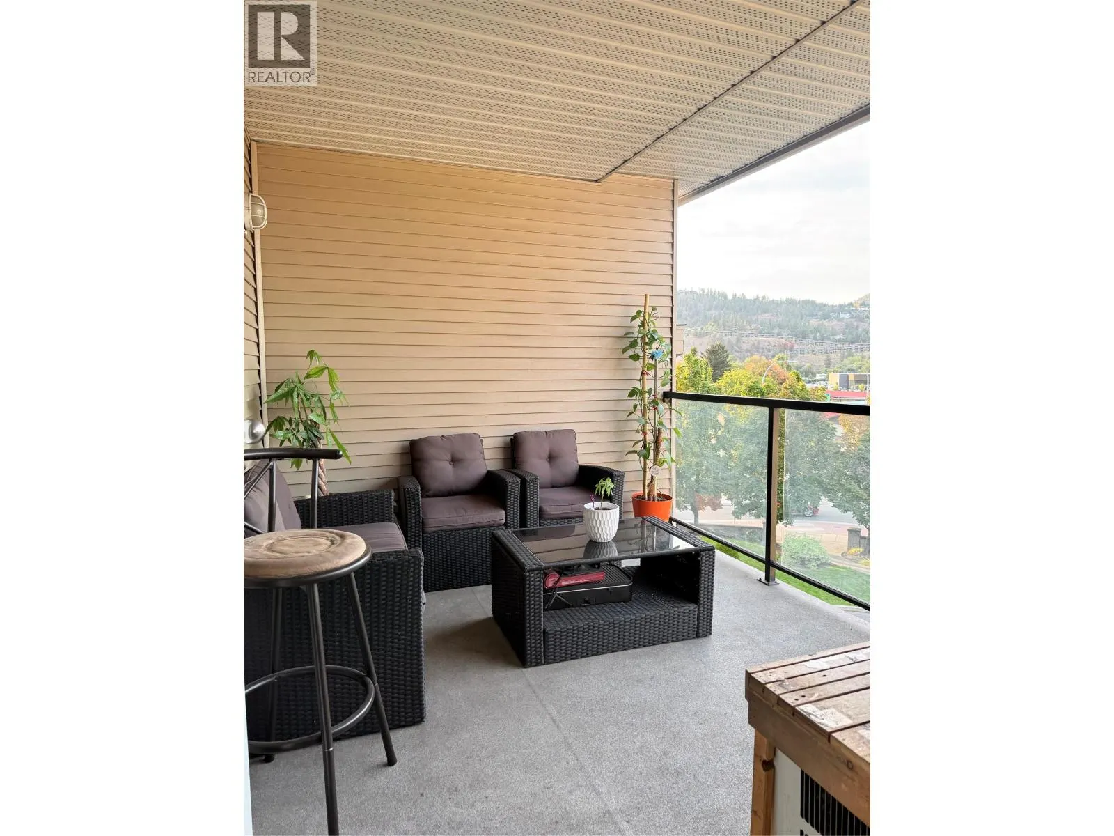 135 Ziprick Road Unit# 406
