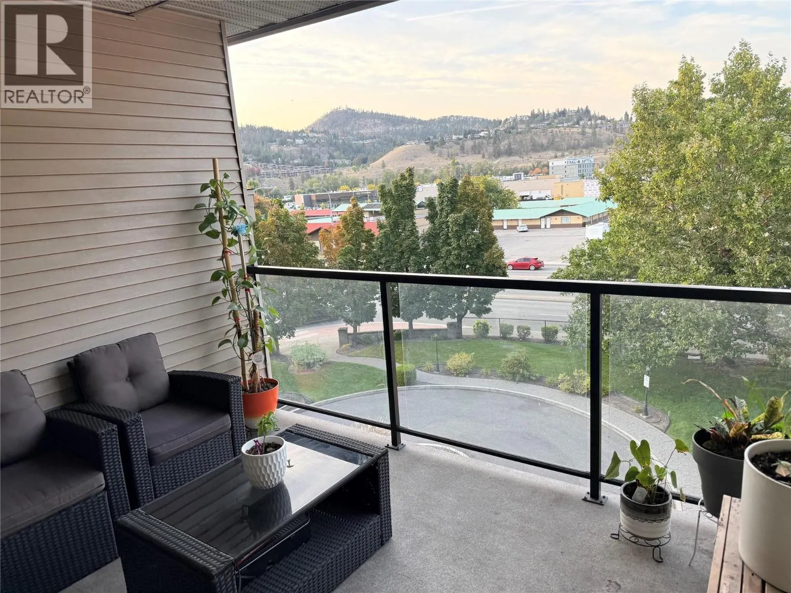 135 Ziprick Road Unit# 406