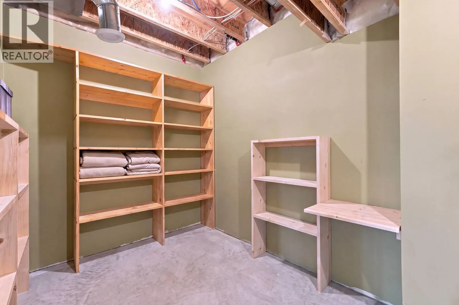 2421 Glacier Court Unit# 6