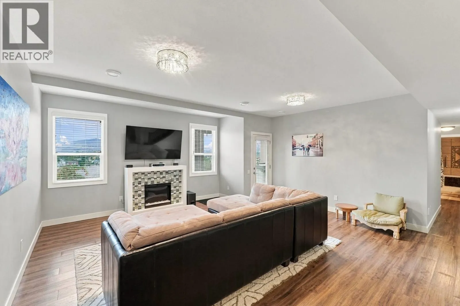 2421 Glacier Court Unit# 6