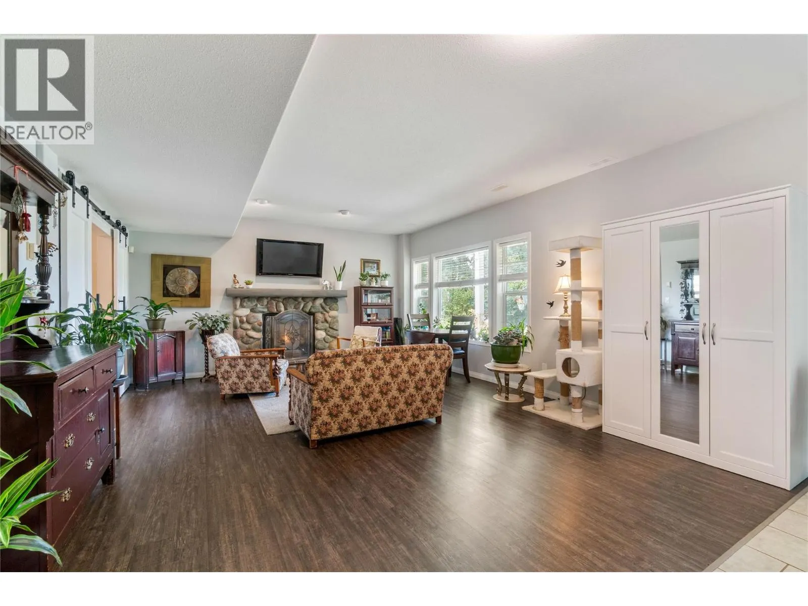 2662 Blind Bay Road