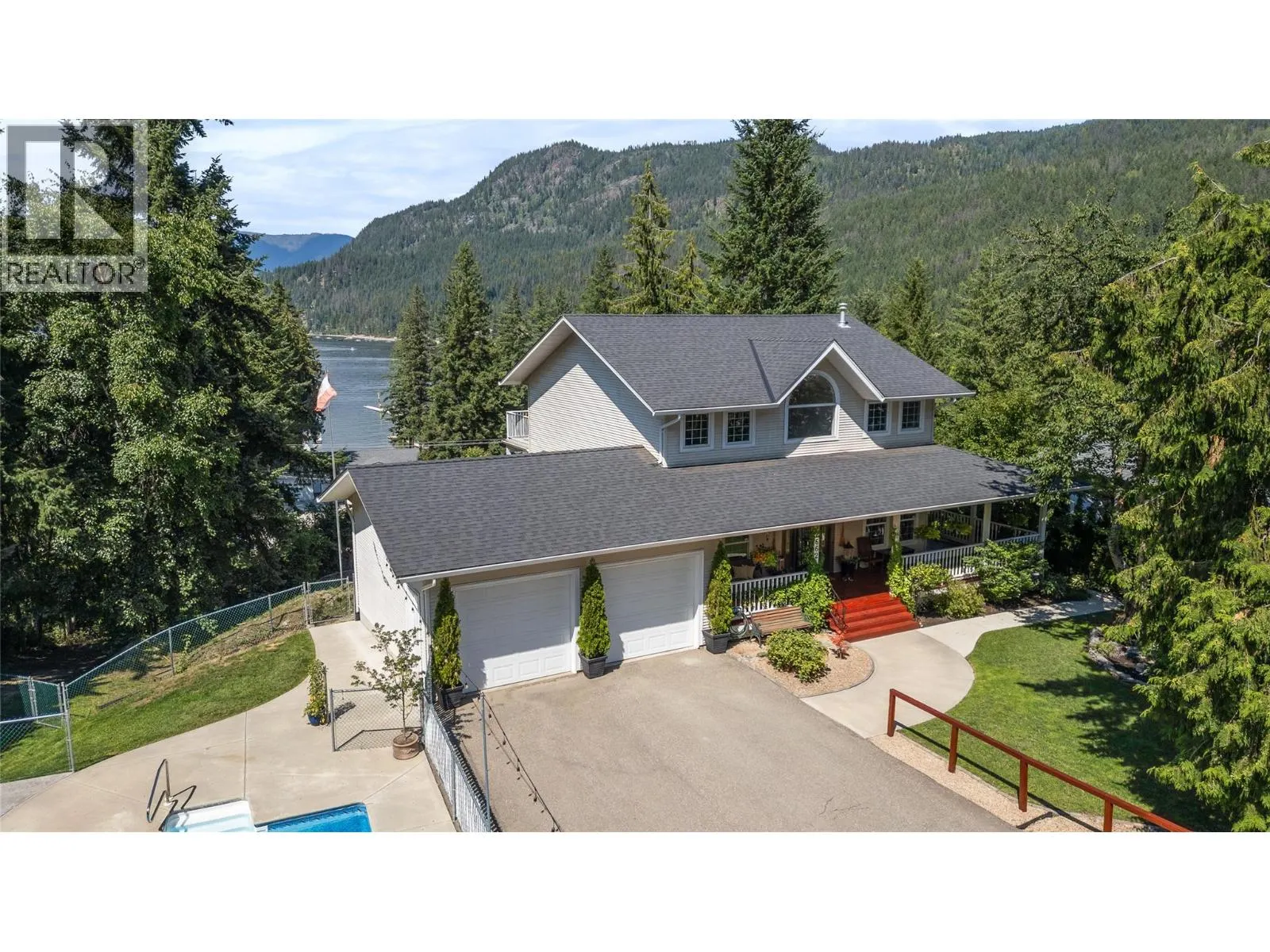 2662 Blind Bay Road