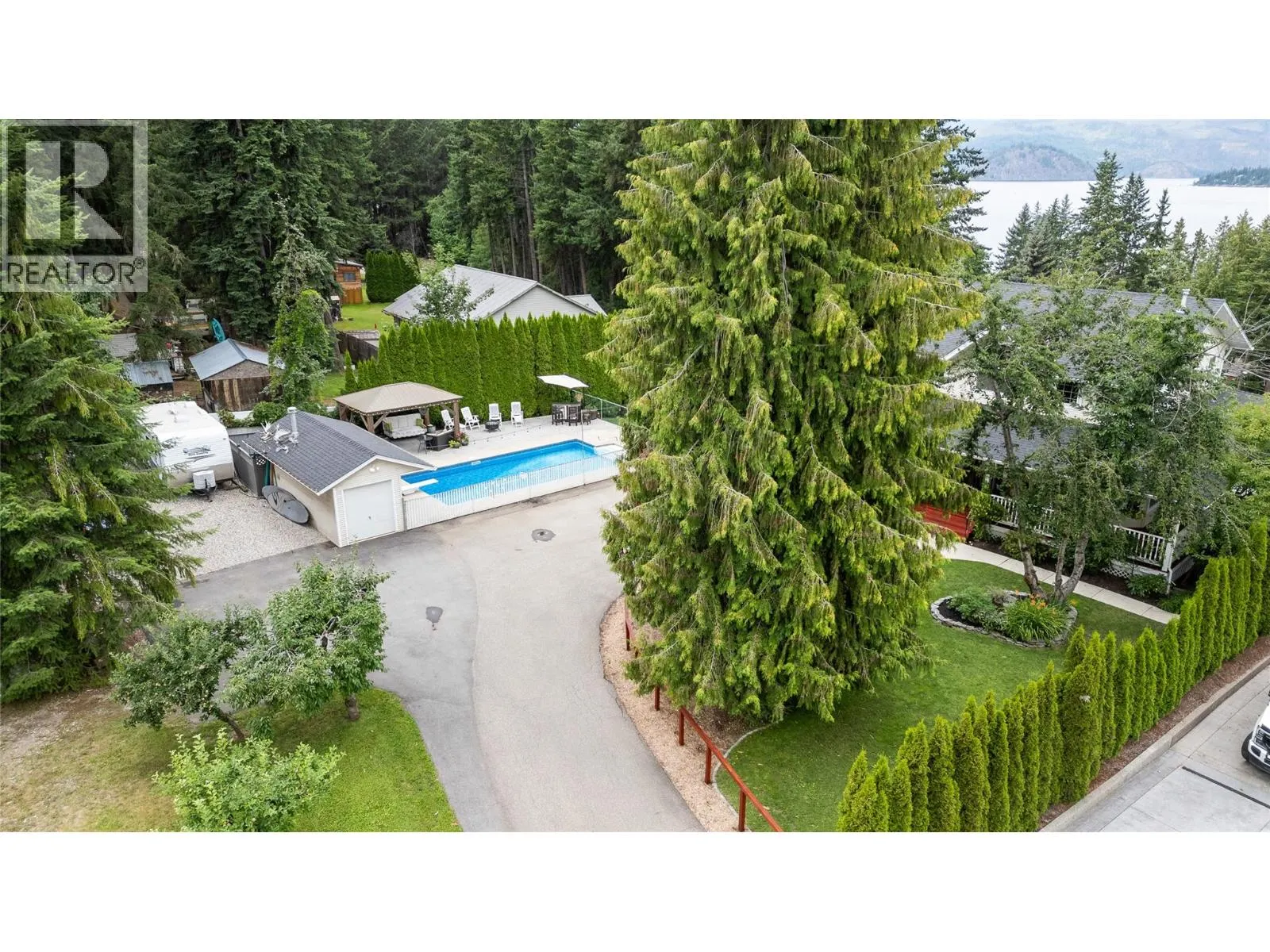 2662 Blind Bay Road