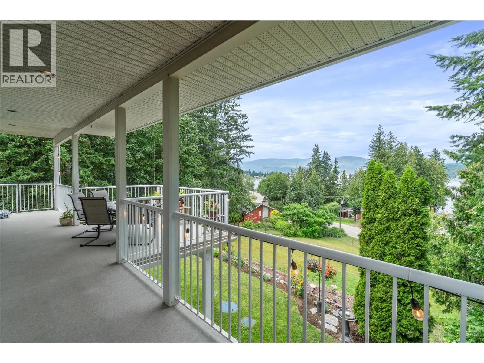 2662 Blind Bay Road