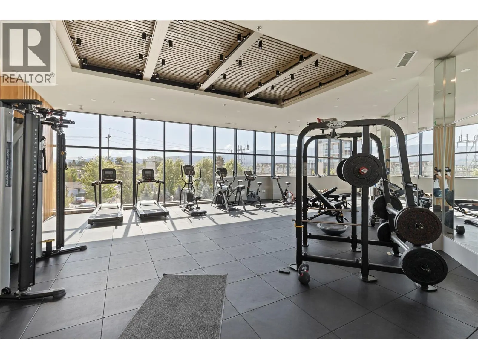 3389 Lakeshore Road Unit# 315