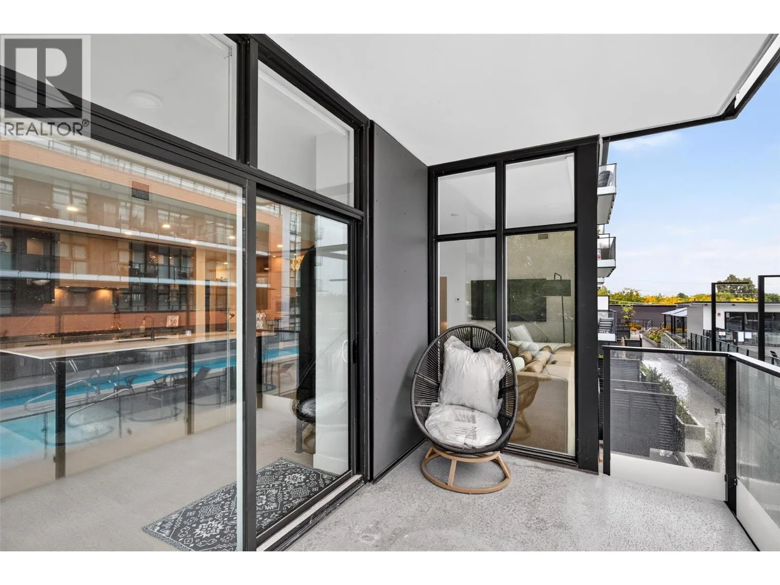 3389 Lakeshore Road Unit# 315