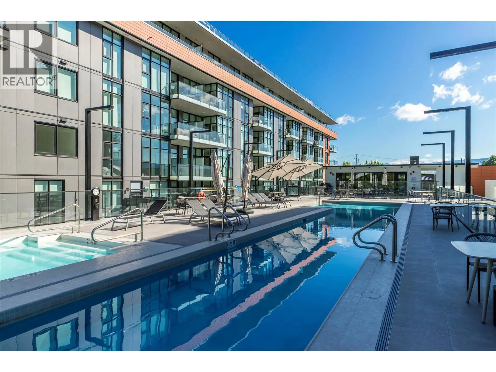 3389 Lakeshore Road Unit# 315