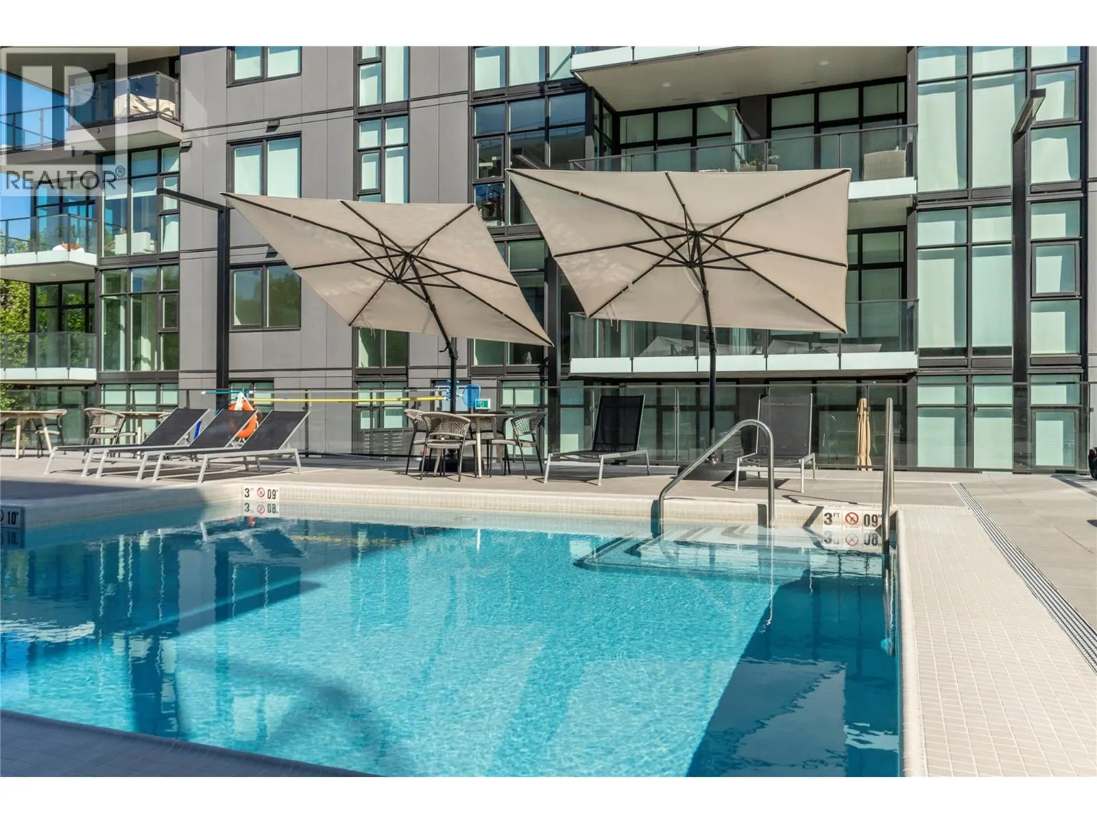 3389 Lakeshore Road Unit# 315