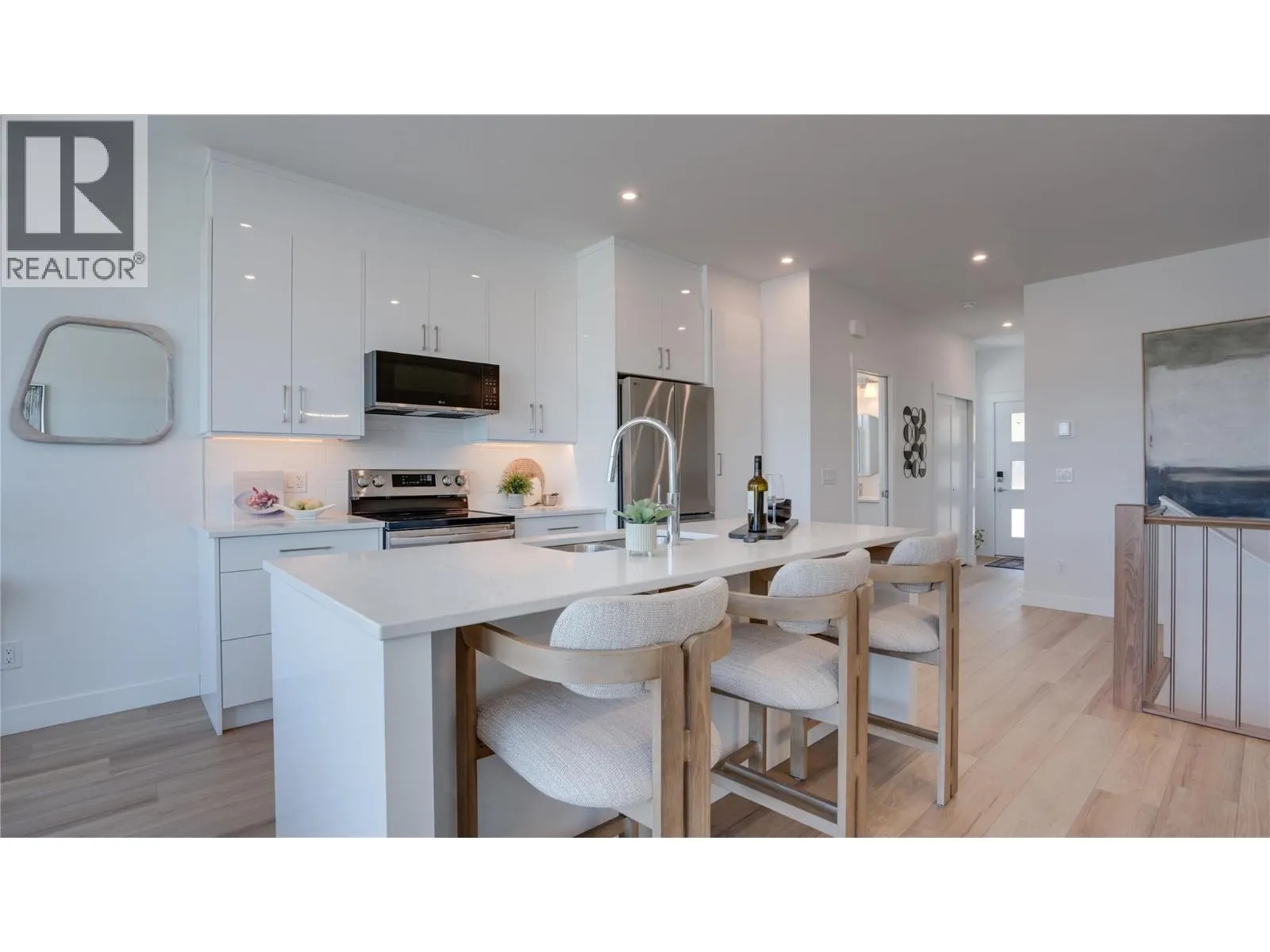 1050 Mt Revelstoke Place Unit# 2