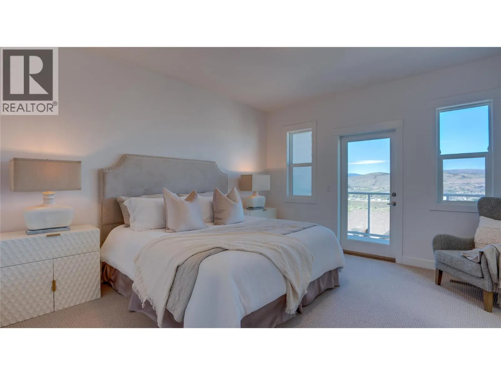 1050 Mt Revelstoke Place Unit# 2