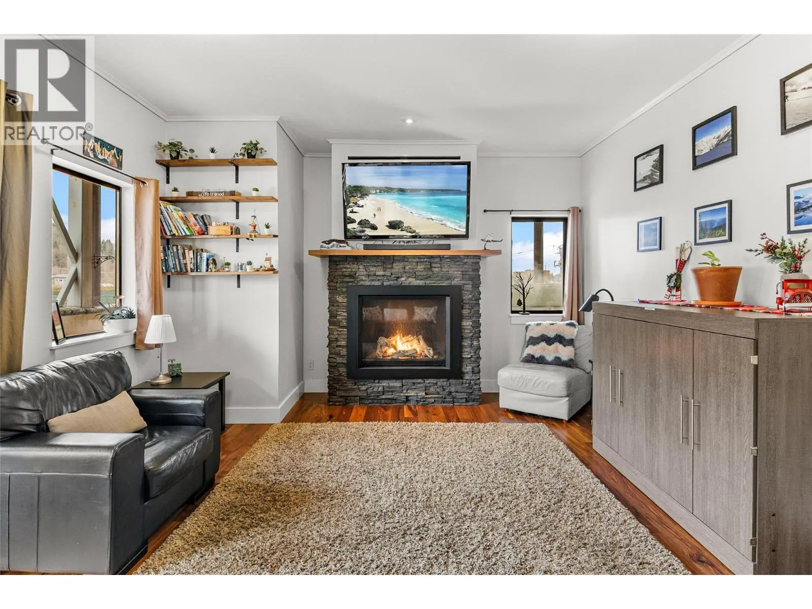 309 1 Street W Unit# 301