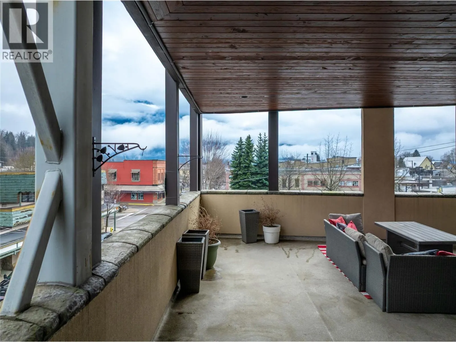 309 1 Street W Unit# 301