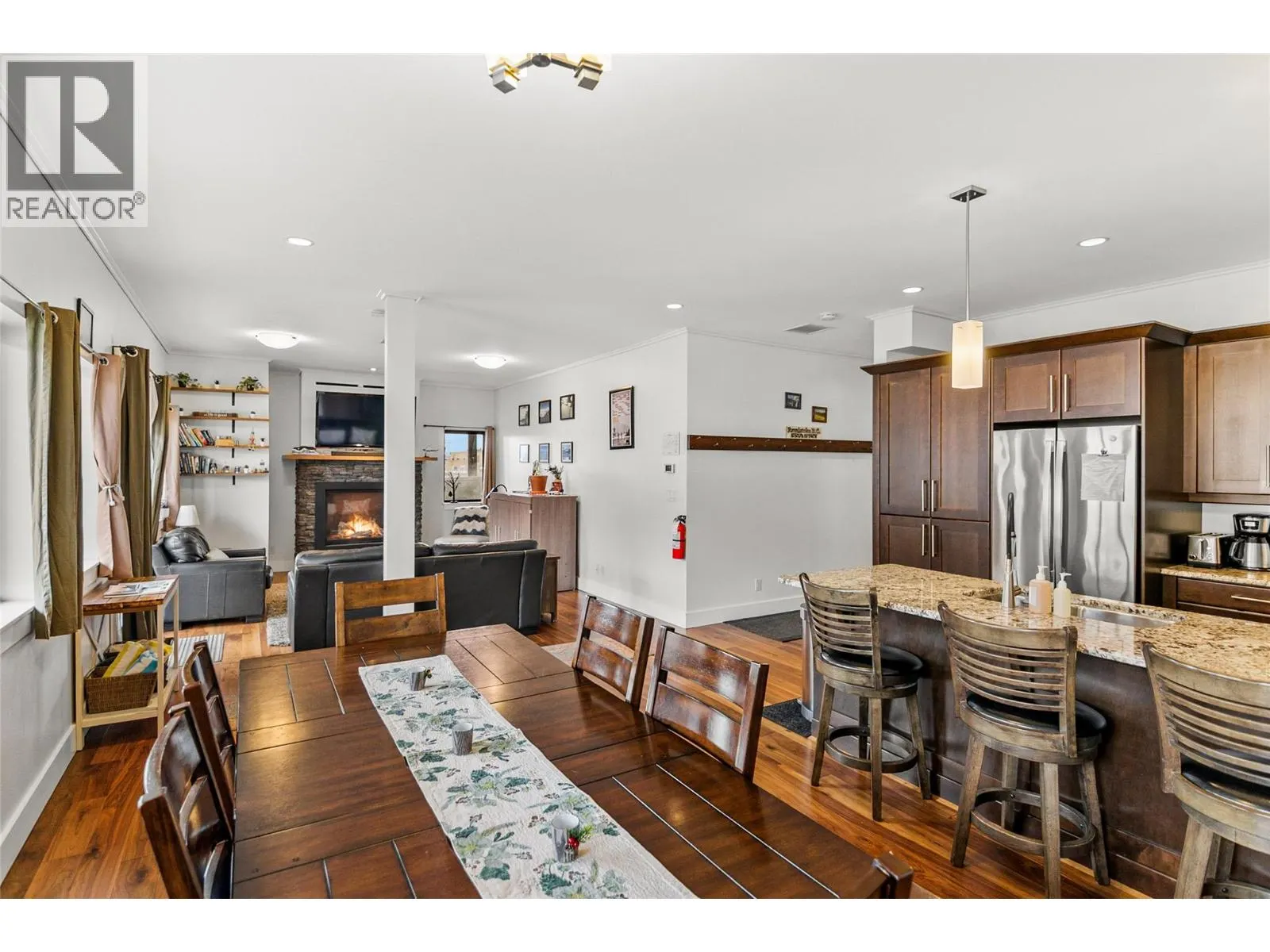 309 1 Street W Unit# 301
