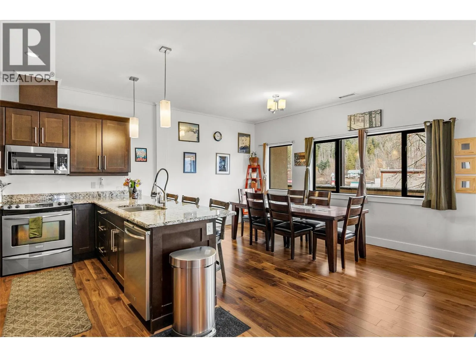 309 1 Street W Unit# 301