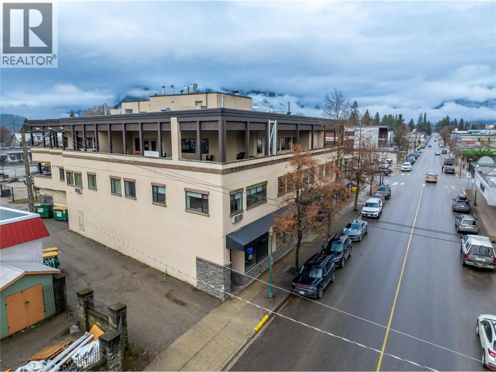 309 1 Street W Unit# 301