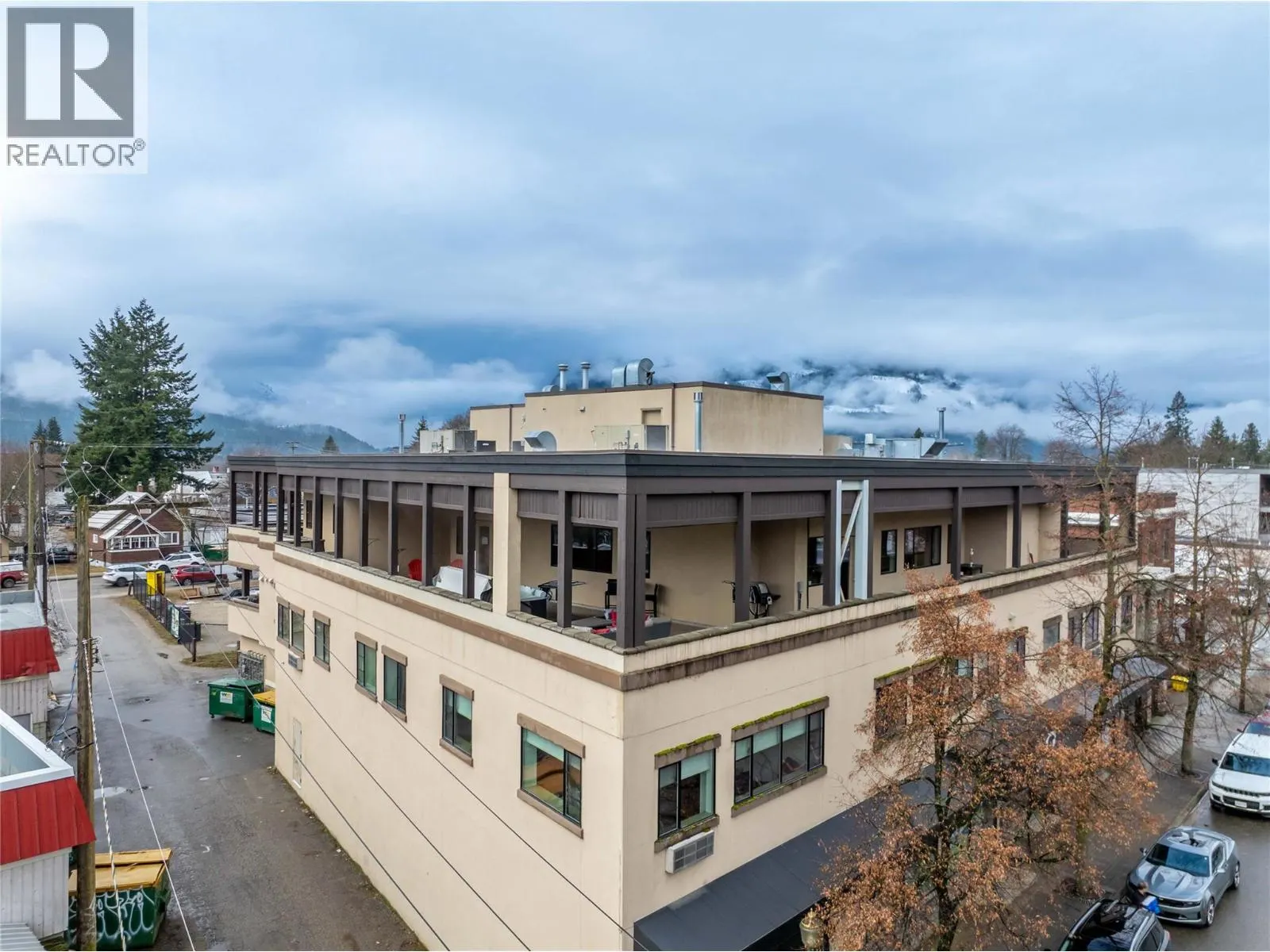 309 1 Street W Unit# 301