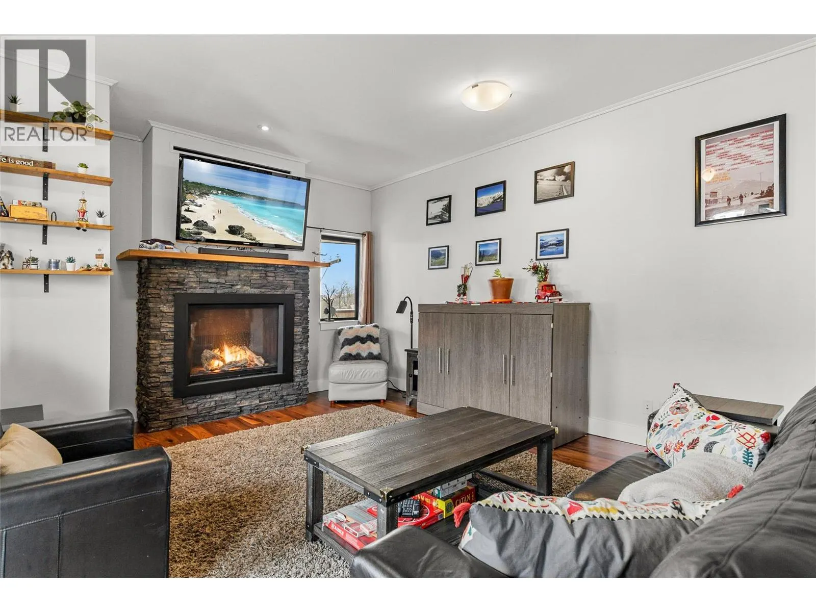 309 1 Street W Unit# 301