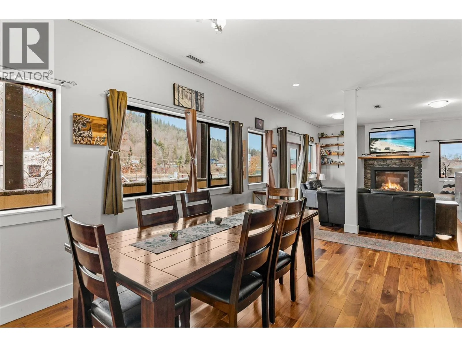 309 1 Street W Unit# 301