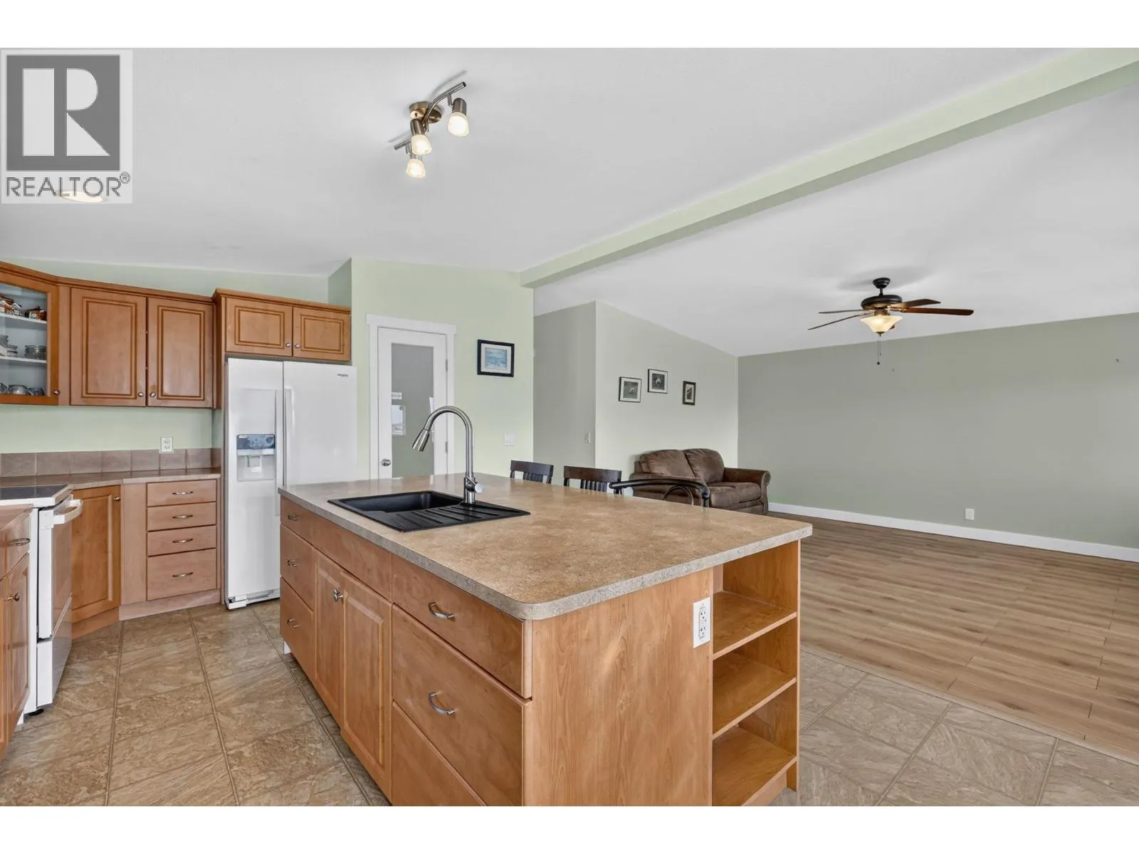 2440 Old Okanagan Highway Unit# 1311
