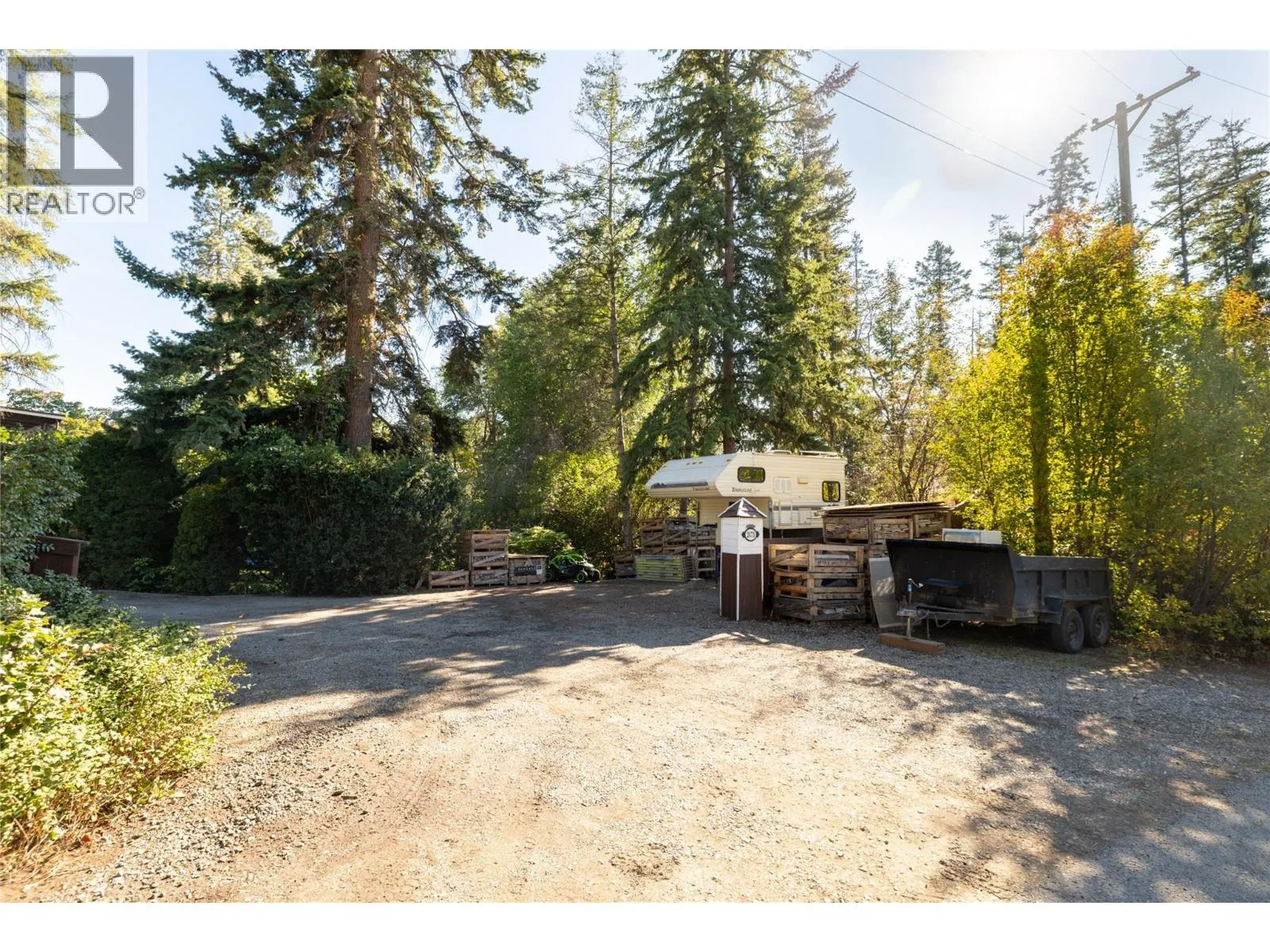 2475 Dunsmuir Road